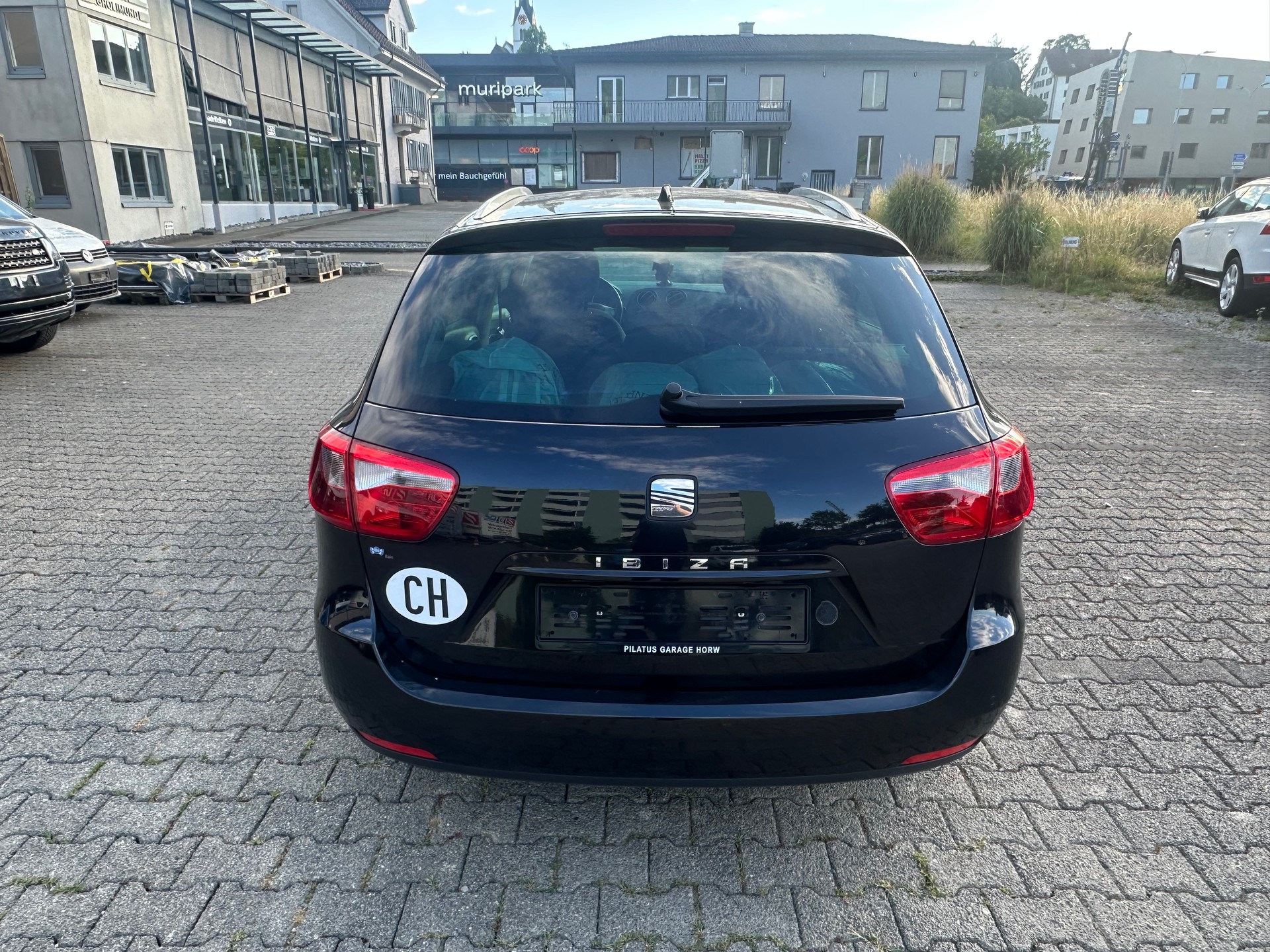 SEAT Ibiza ST 1.2 TSI Sport DSG-image-3