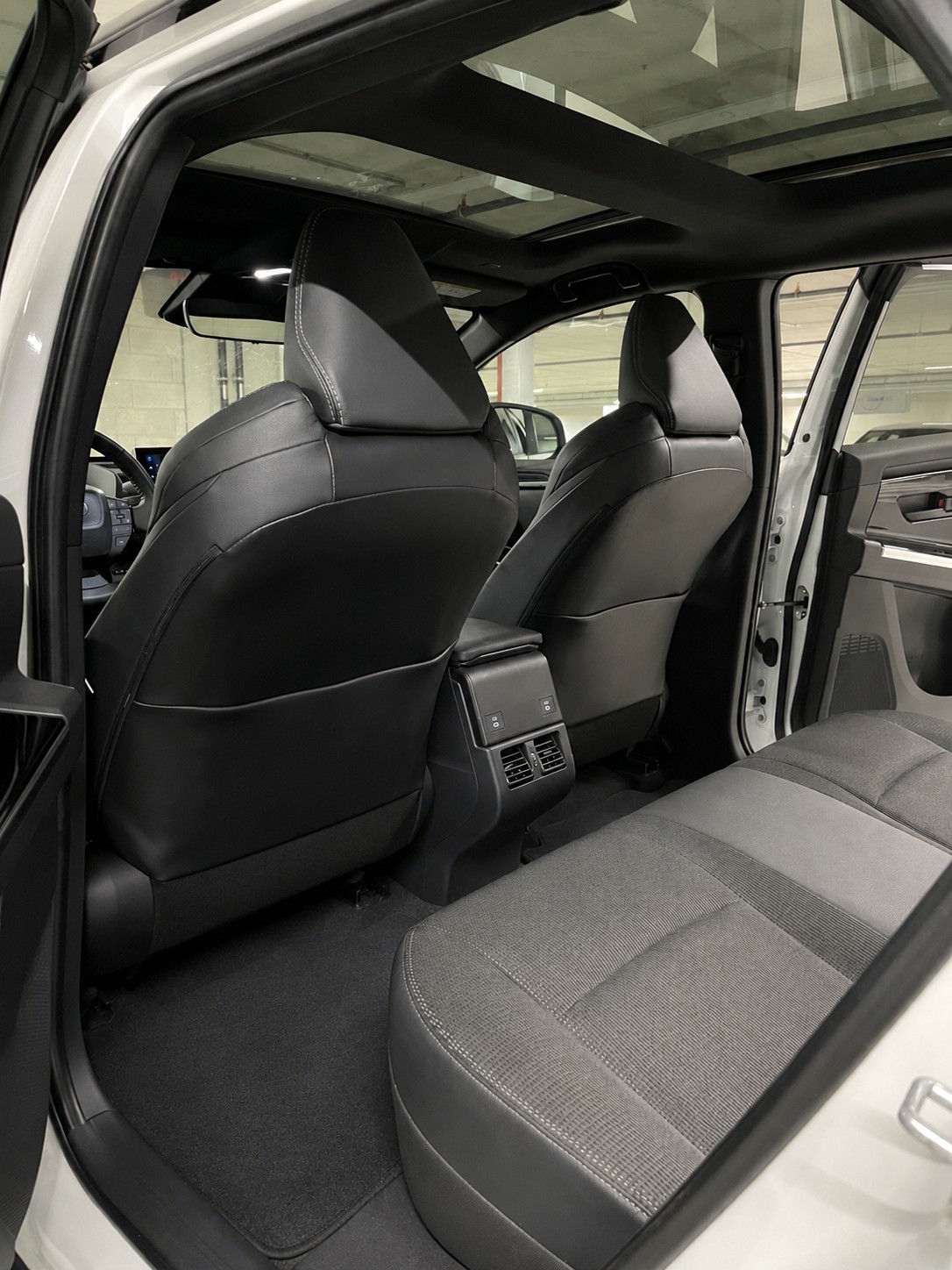 TOYOTA bZ4X Style 71,4 kWh 4WD-image-15