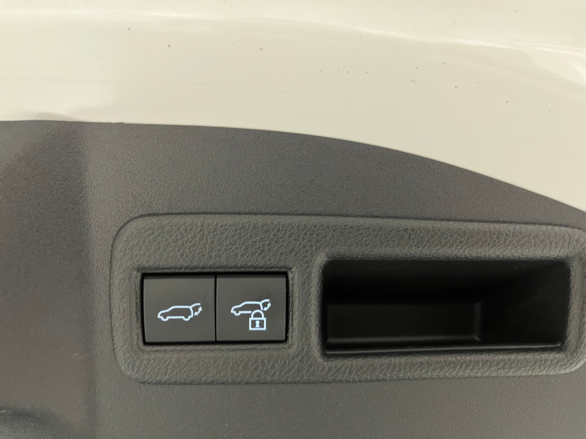 TOYOTA bZ4X Style 71,4 kWh 4WD-image-28