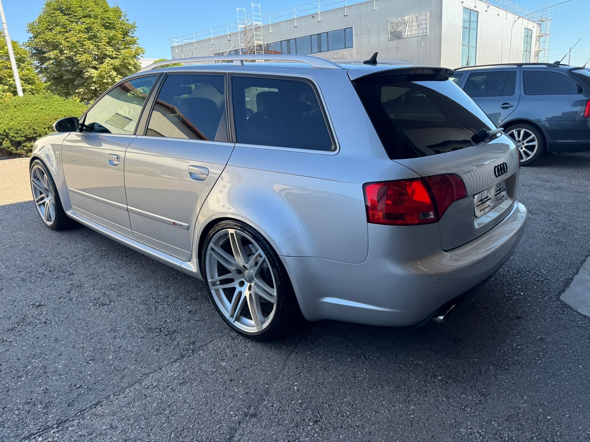 AUDI RS4 Avant 4.2 V8 quattro-image-4
