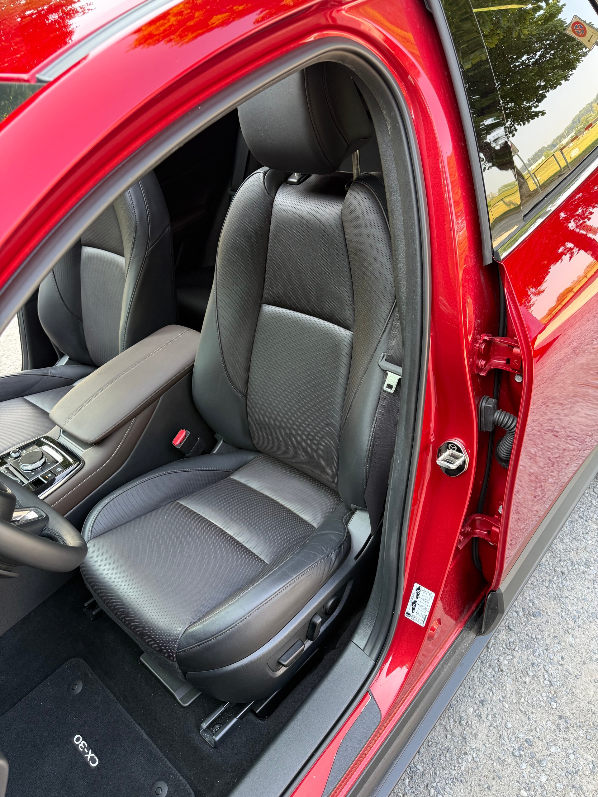 MAZDA CX-30 SKYACTIV-X M Hybrid 180 Revolution AWD Automat, Topzustand-image-9