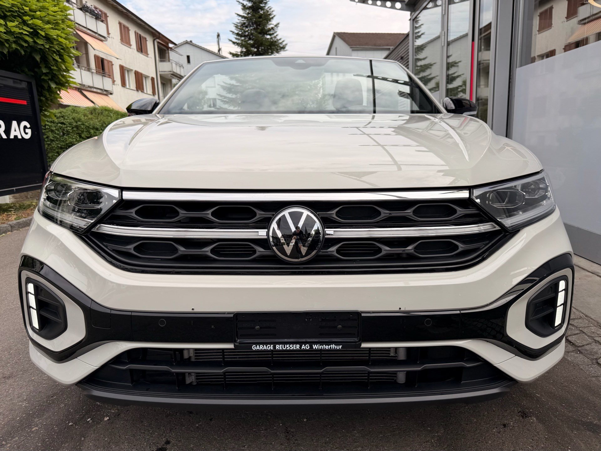 VW T-Roc CABRIOLET 1.5 TSI 150PS R-LINE *** KARMANN EDITION & 5 JAHRE VW WERKSGARANTIE ***-image-1