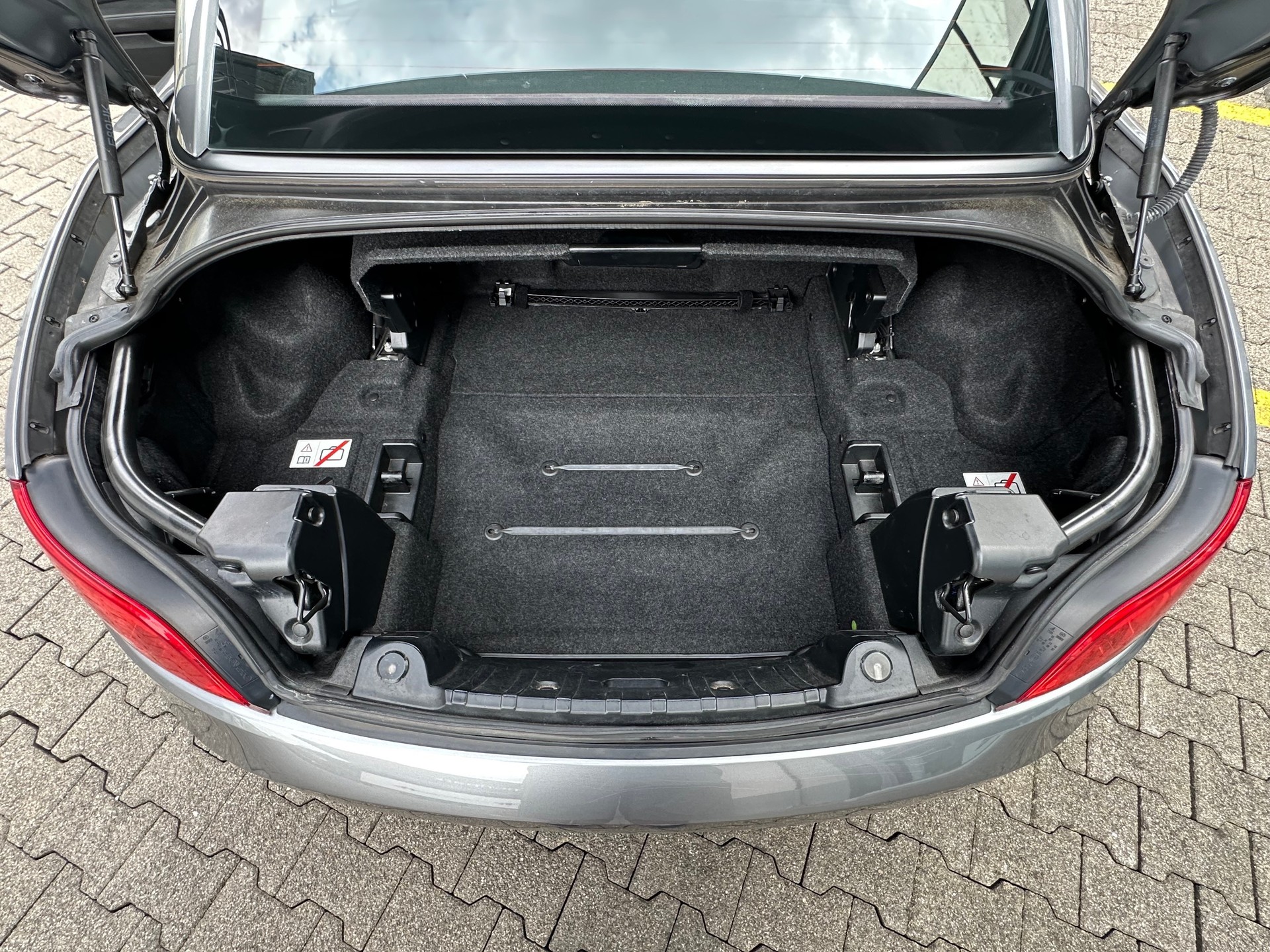 BMW Z4 sDrive30i Steptronic-image-11