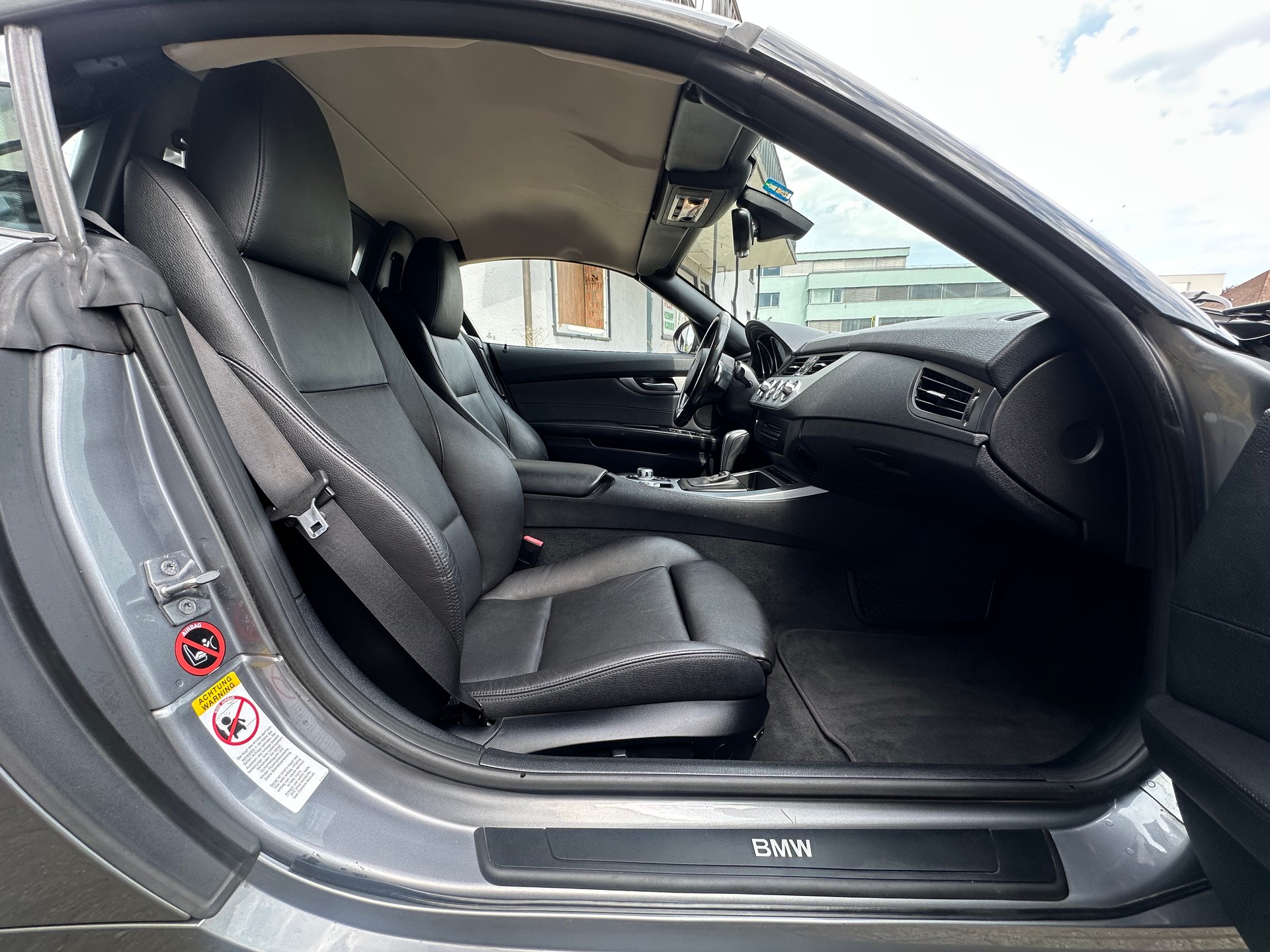 BMW Z4 sDrive30i Steptronic-image-8