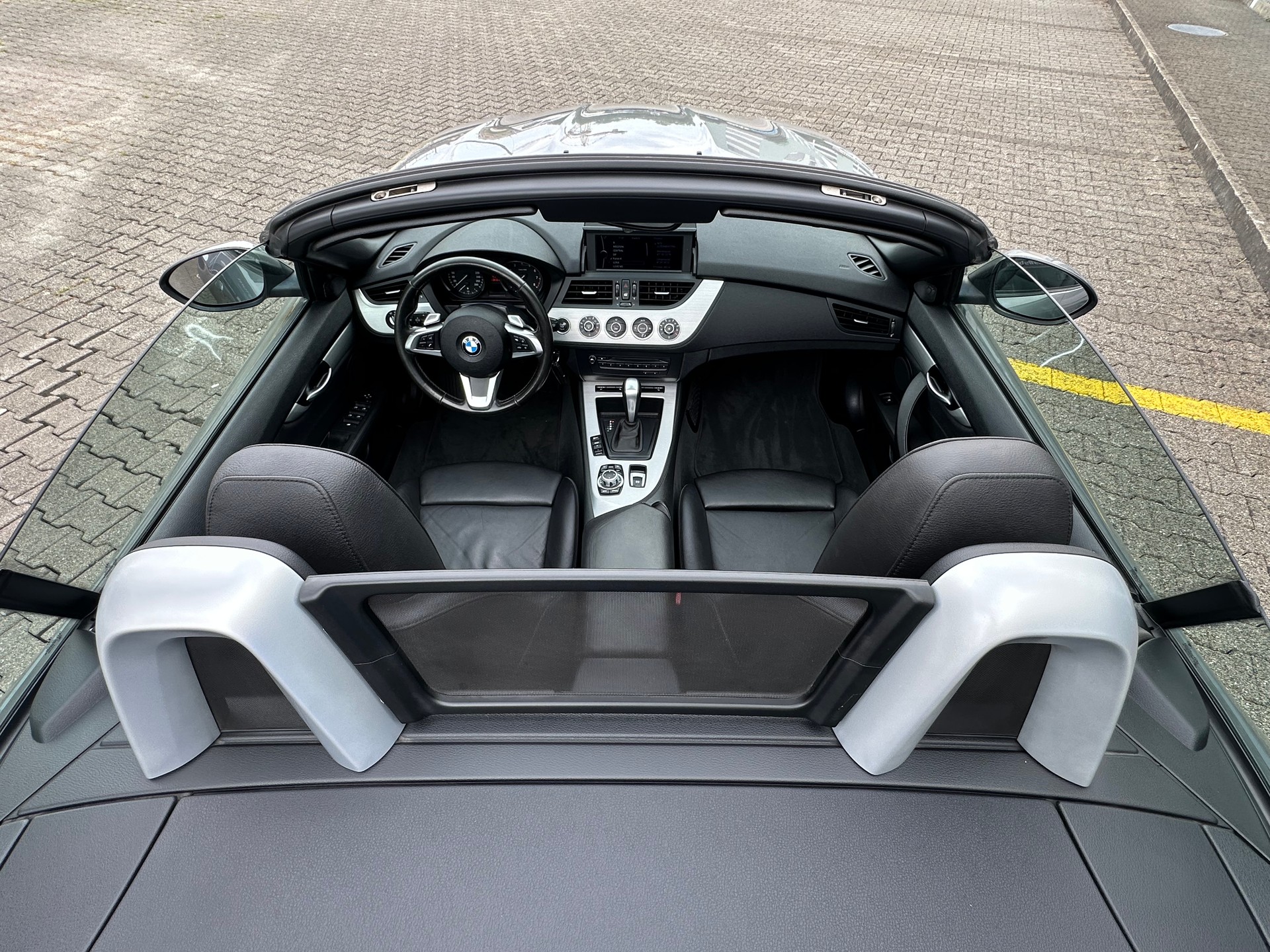 BMW Z4 sDrive30i Steptronic-image-10
