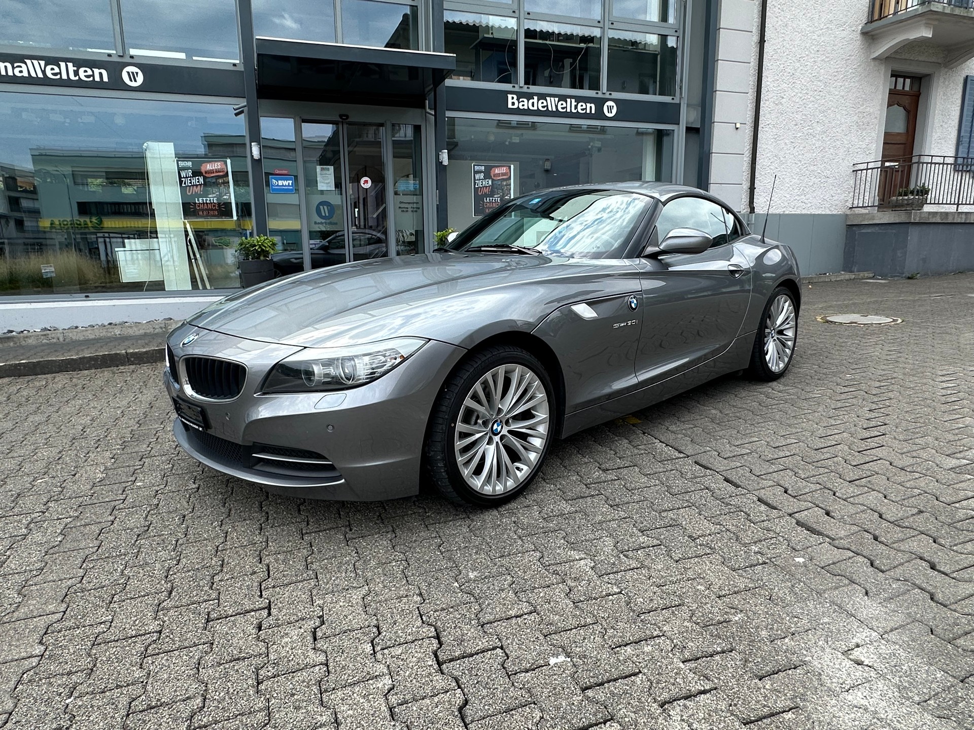 BMW Z4 sDrive30i Steptronic-image-1
