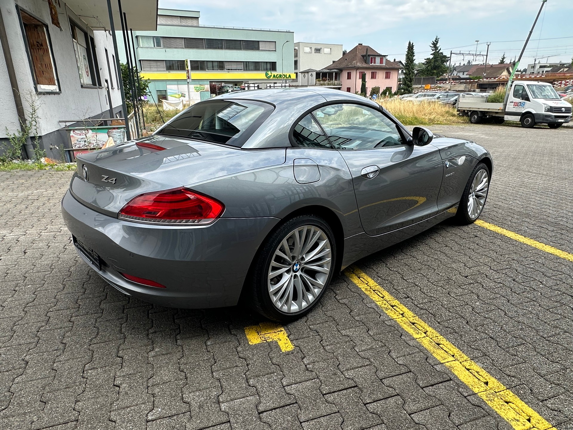 BMW Z4 sDrive30i Steptronic-image-4