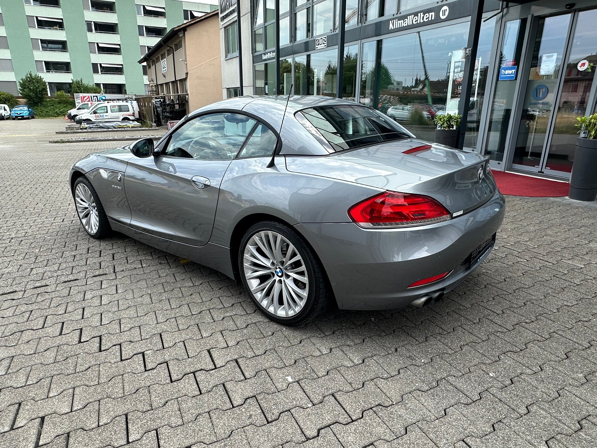 BMW Z4 sDrive30i Steptronic-image-2