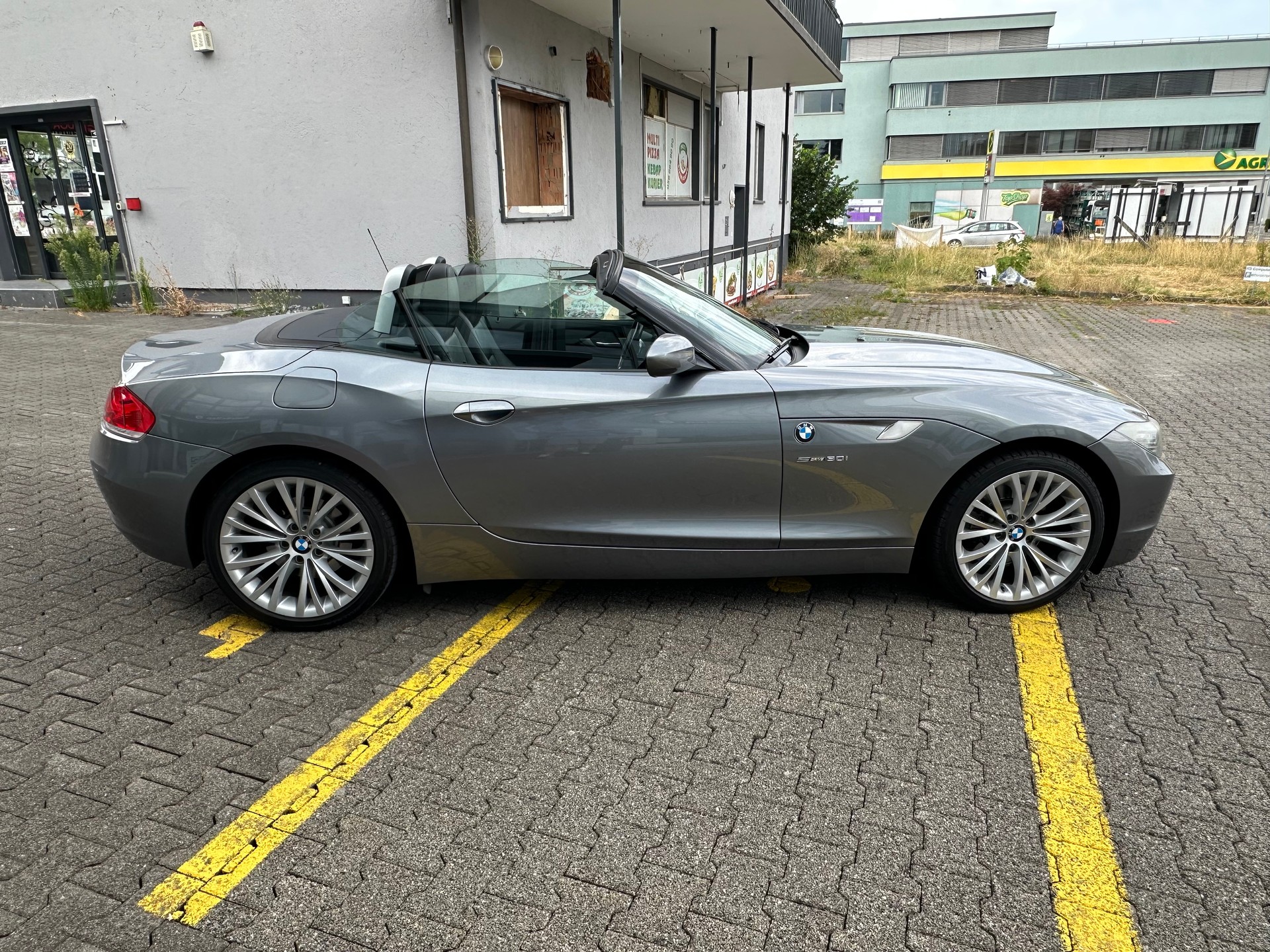 BMW Z4 sDrive30i Steptronic-image-7