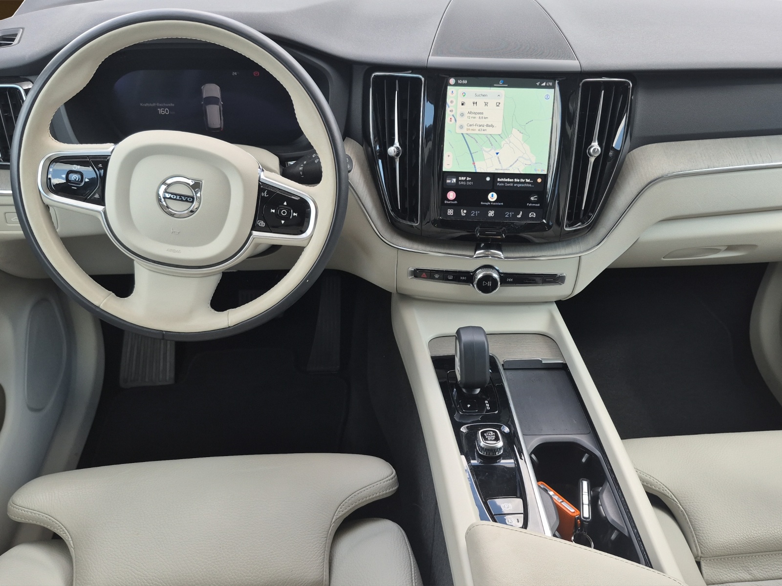 VOLVO XC60 2.0 B4 MH Plus Bright AWD-image-7