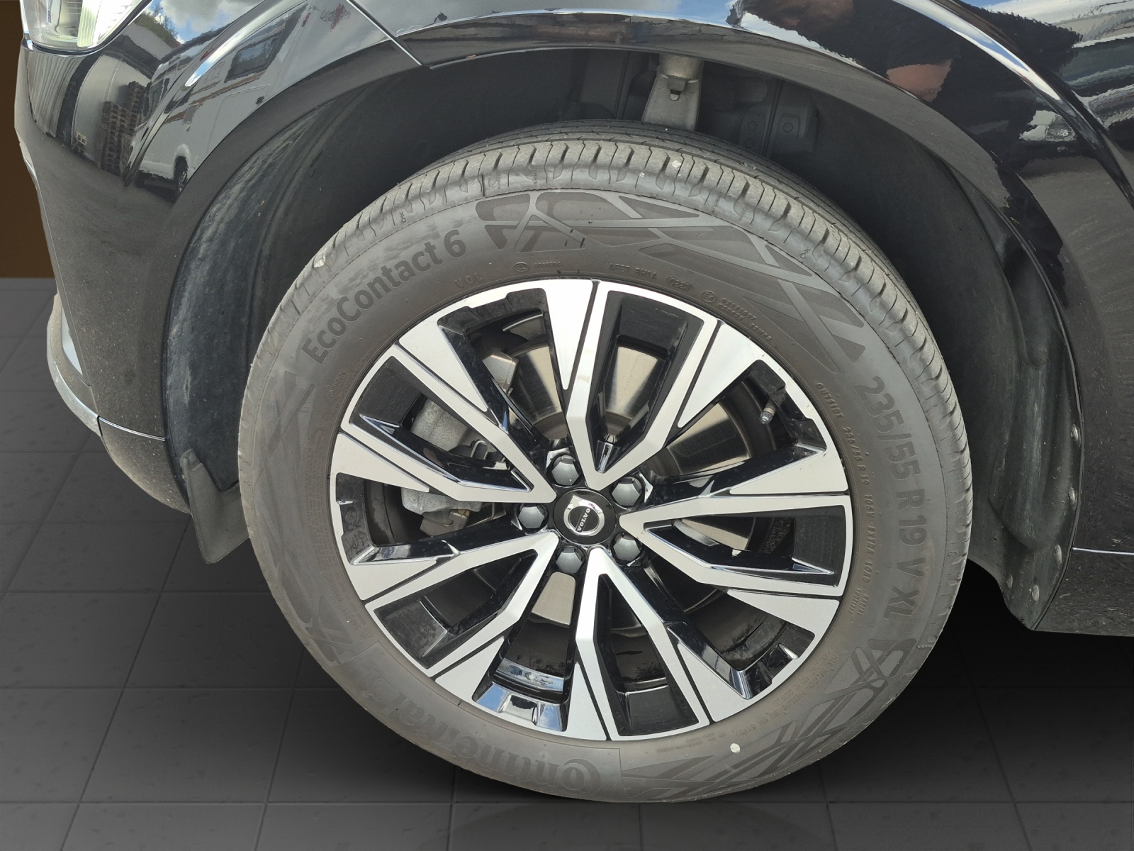 VOLVO XC60 2.0 B4 MH Plus Bright AWD-image-13