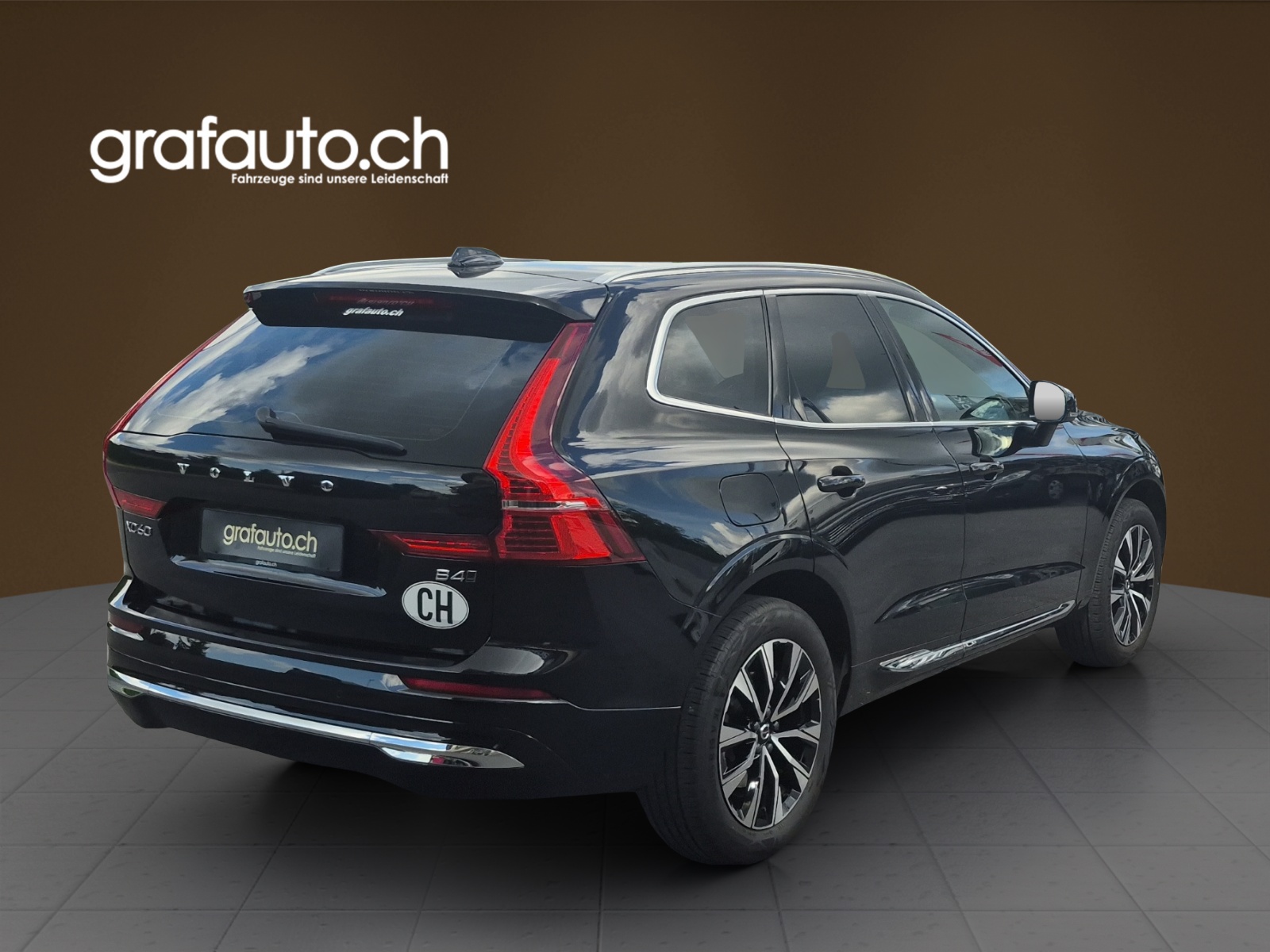 VOLVO XC60 2.0 B4 MH Plus Bright AWD-image-4