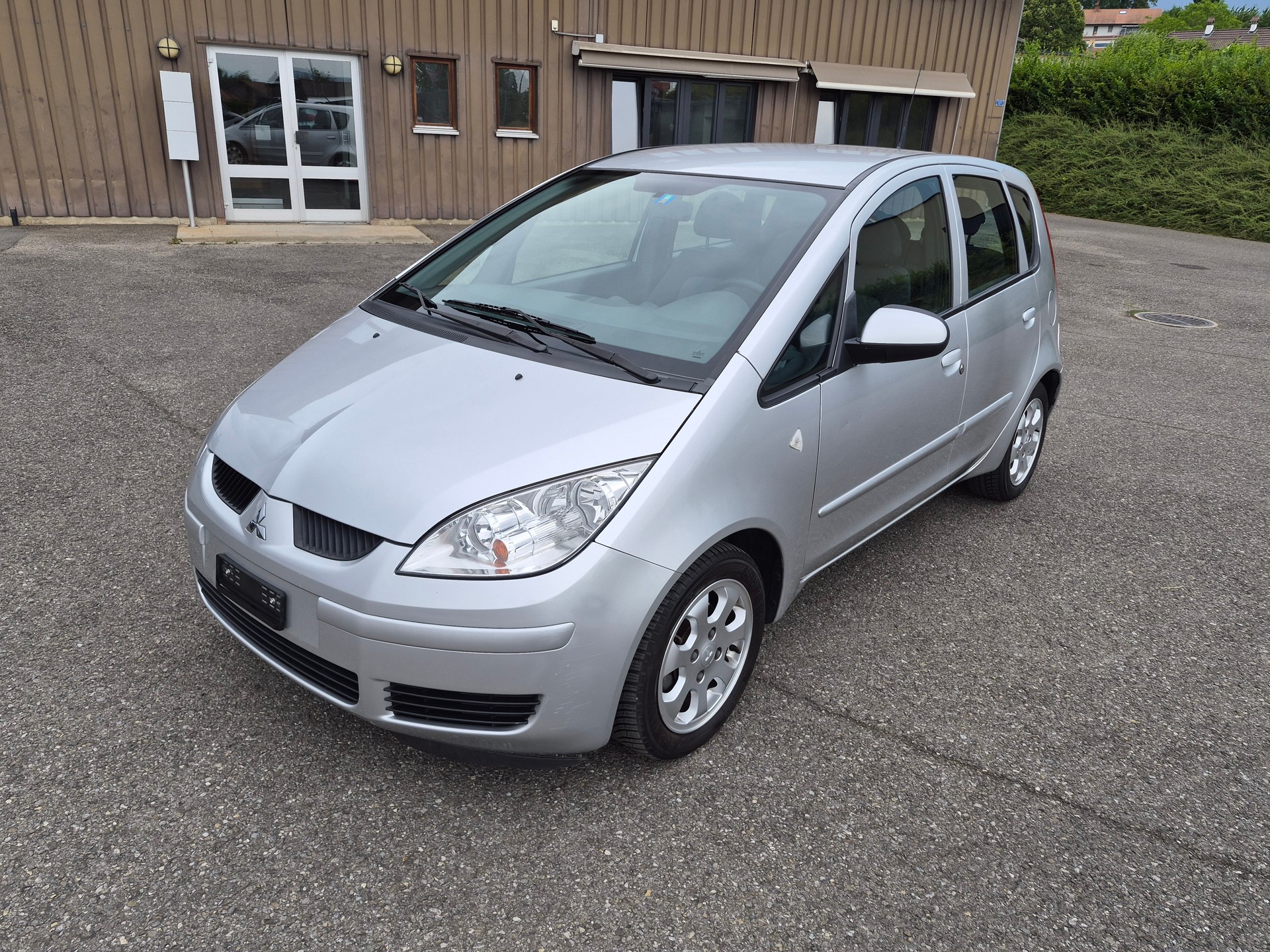 MITSUBISHI Colt 1.3 16V Invite