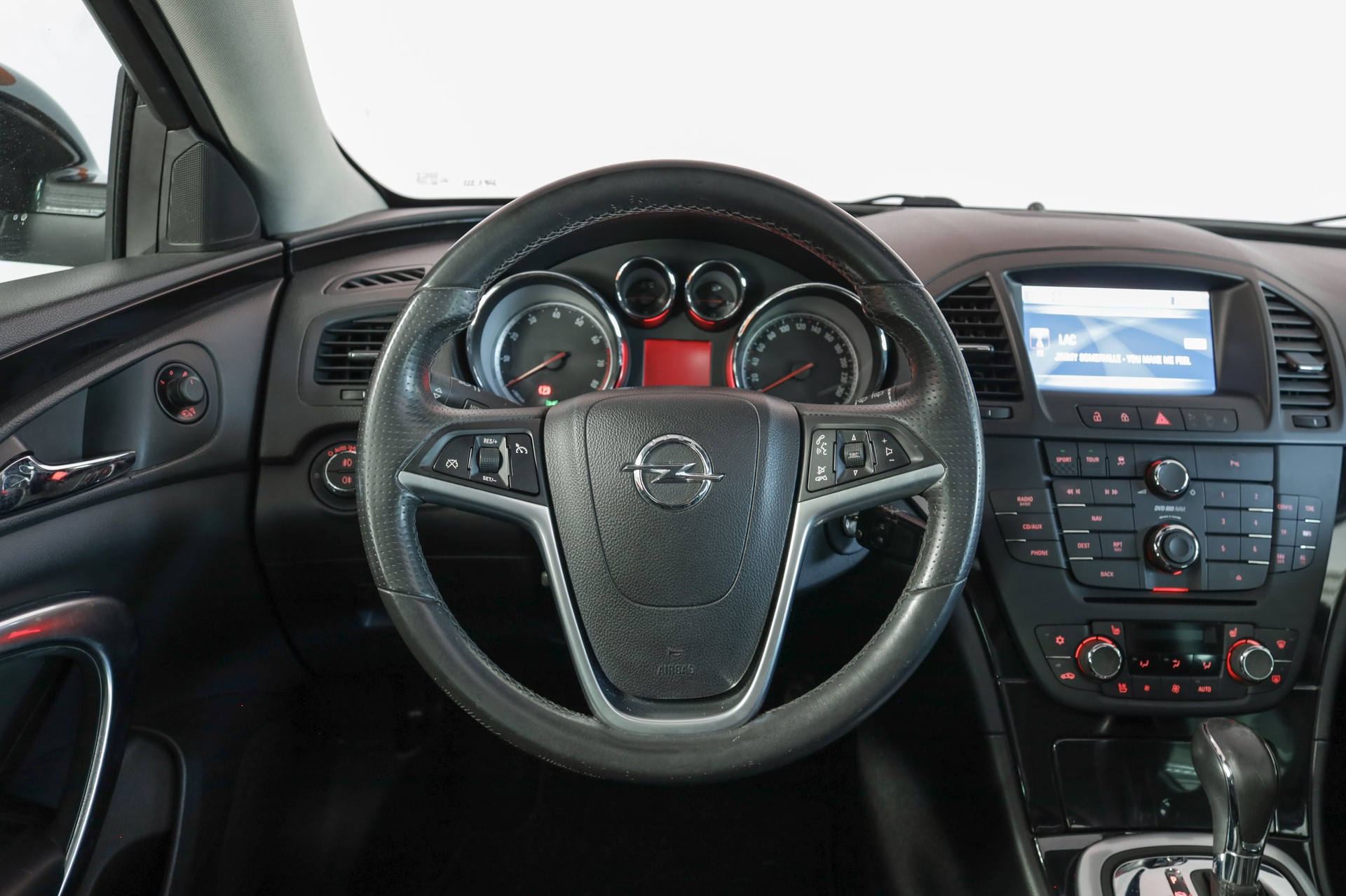 OPEL Insignia ST 2.0 Turbo Sport 4WD Aut.-image-13
