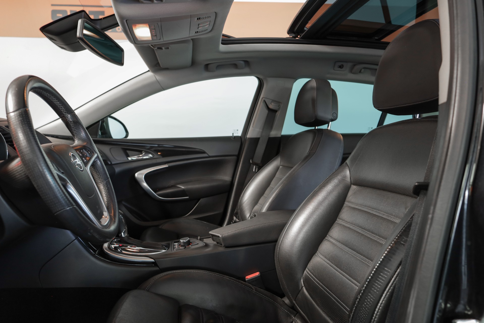 OPEL Insignia ST 2.0 Turbo Sport 4WD Aut.-image-9