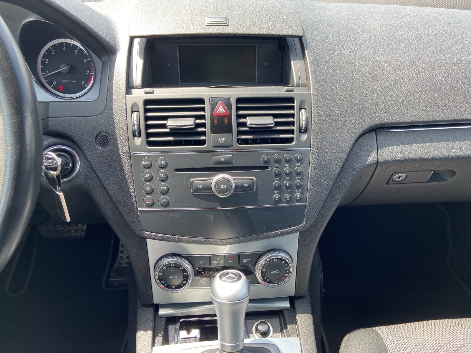 MERCEDES-BENZ C 180 Kompressor White Star Automatic-image-11