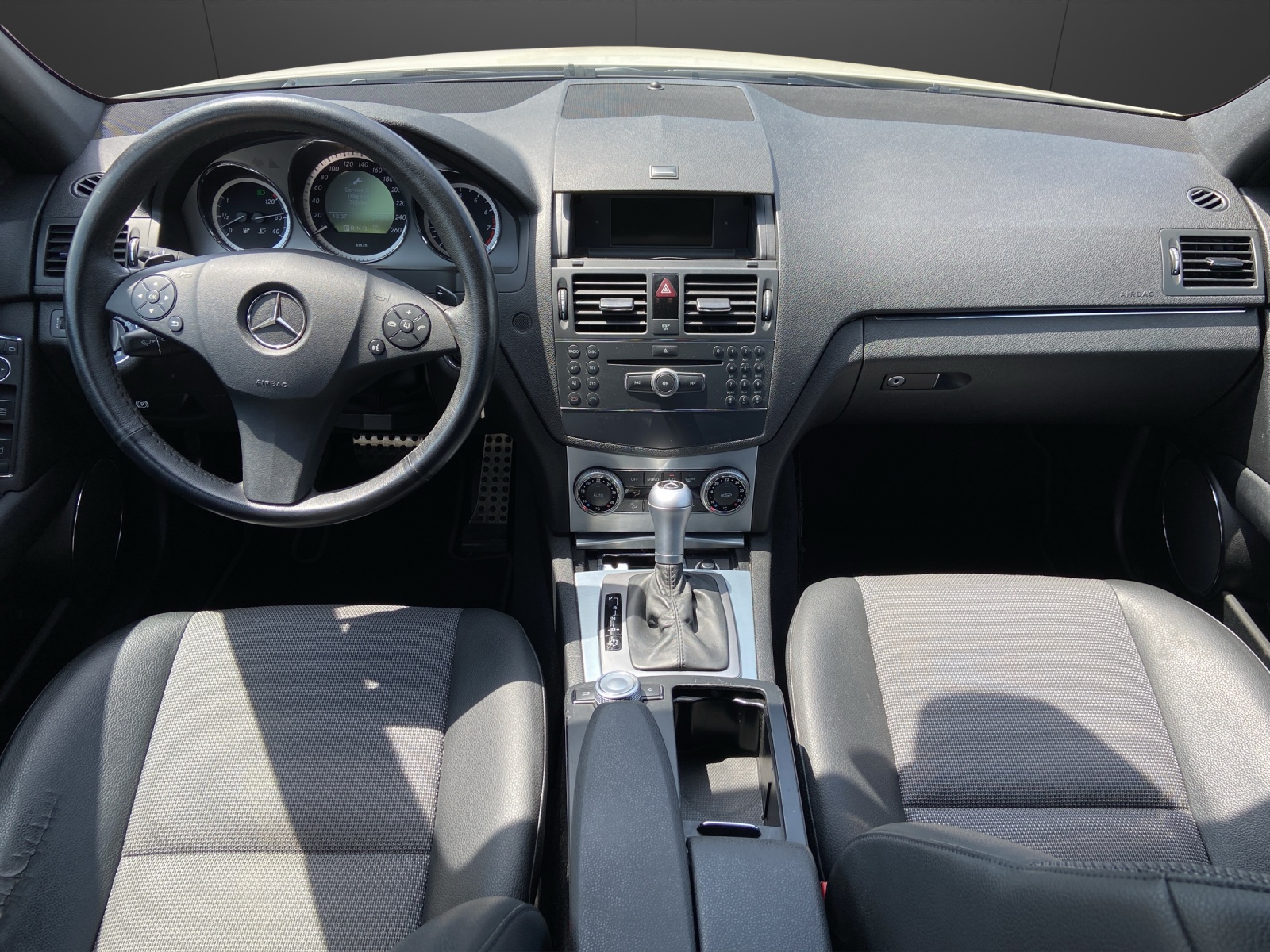 MERCEDES-BENZ C 180 Kompressor White Star Automatic-image-10