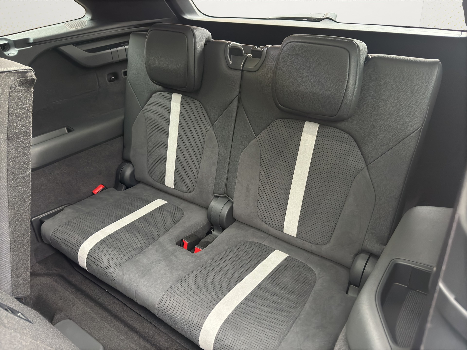 SKODA Kodiaq 1.5 TSI MHEV Sportline 7 Plätze AHK-image-14