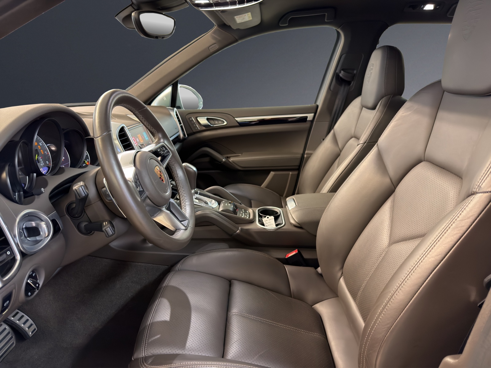 PORSCHE Cayenne S E-Hybrid Pla.Ed-image-6