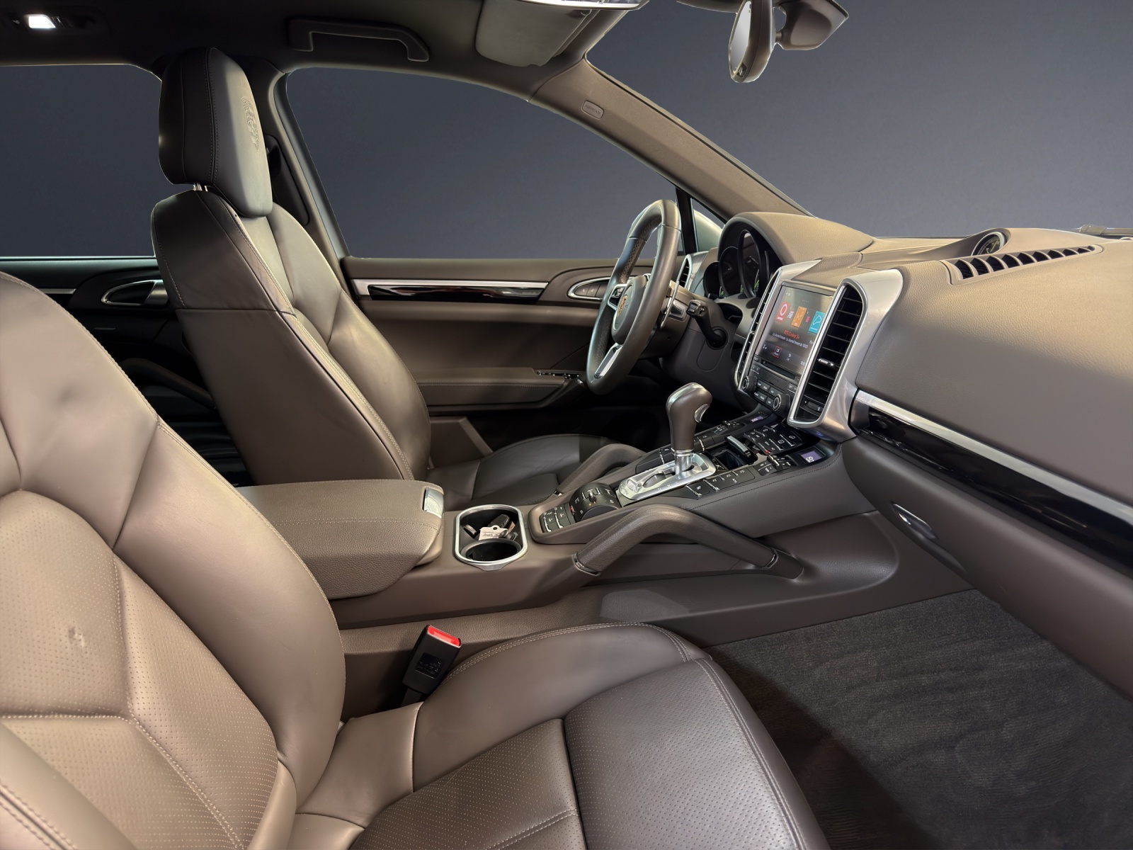 PORSCHE Cayenne S E-Hybrid Pla.Ed-image-9
