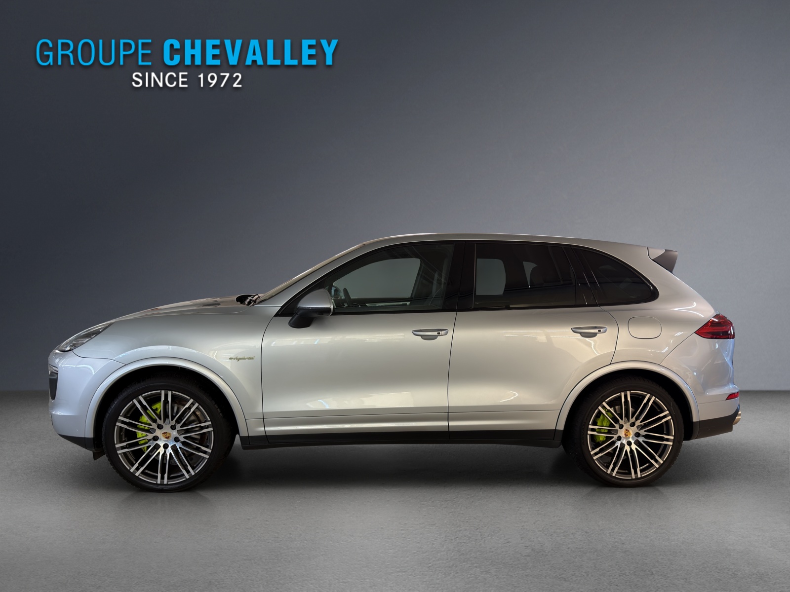 PORSCHE Cayenne S E-Hybrid Pla.Ed-image-2