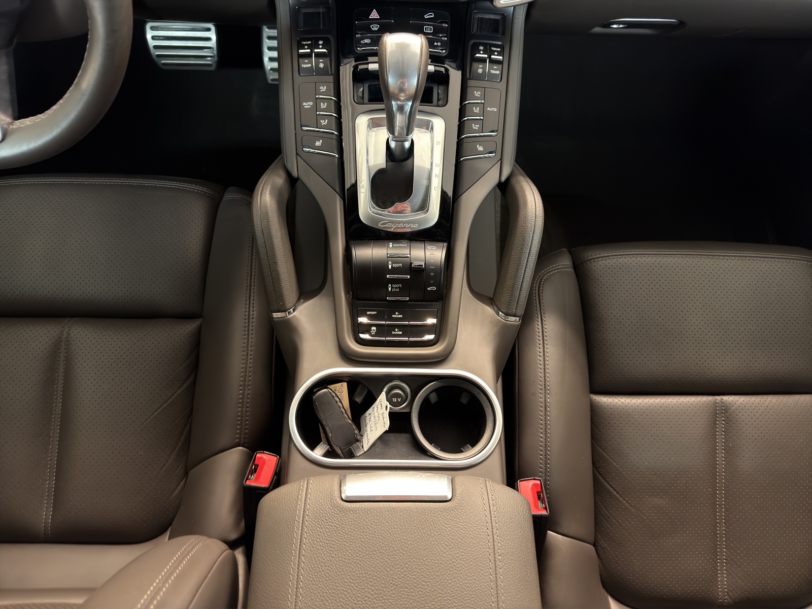 PORSCHE Cayenne S E-Hybrid Pla.Ed-image-14