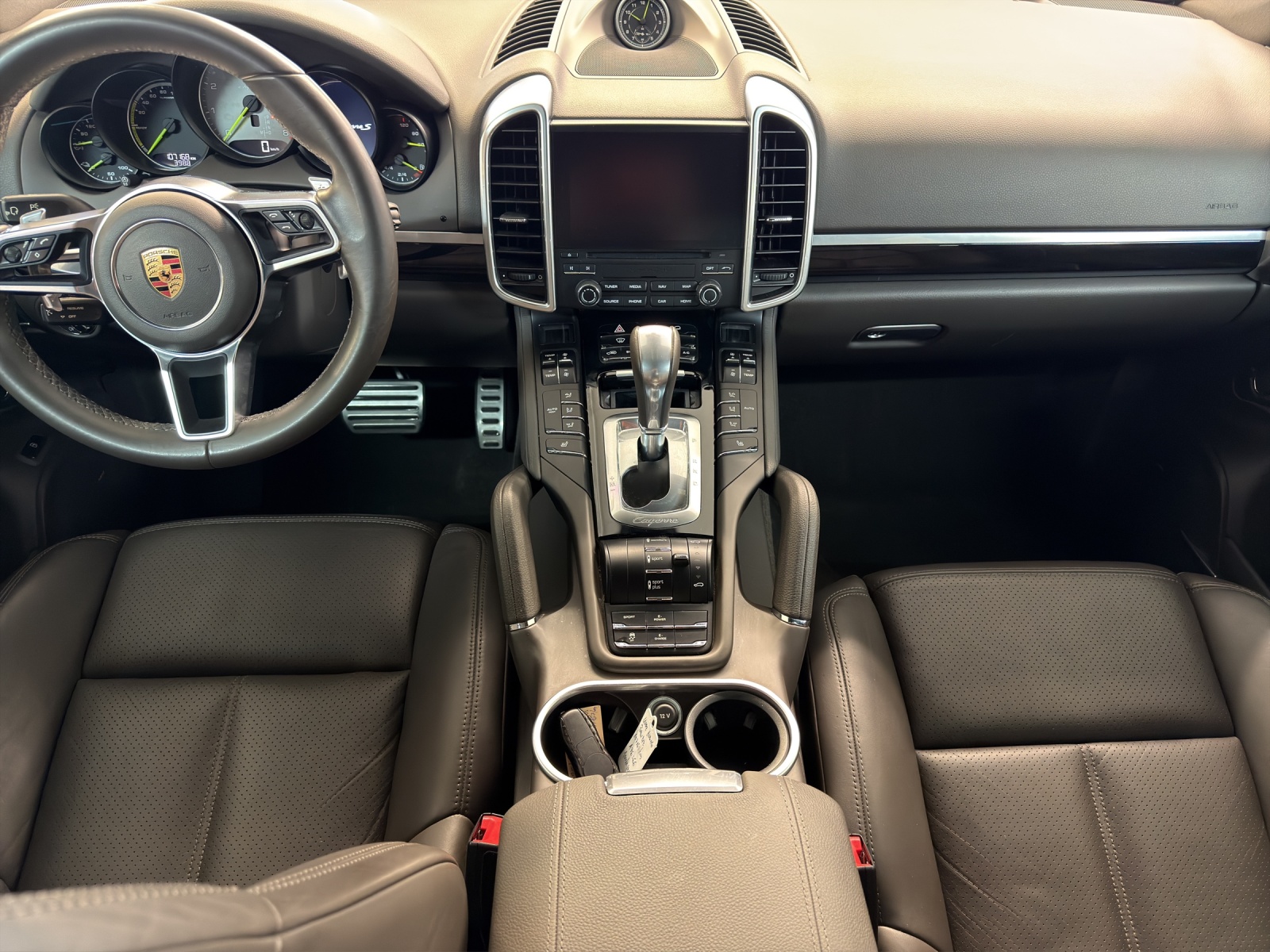 PORSCHE Cayenne S E-Hybrid Pla.Ed-image-11