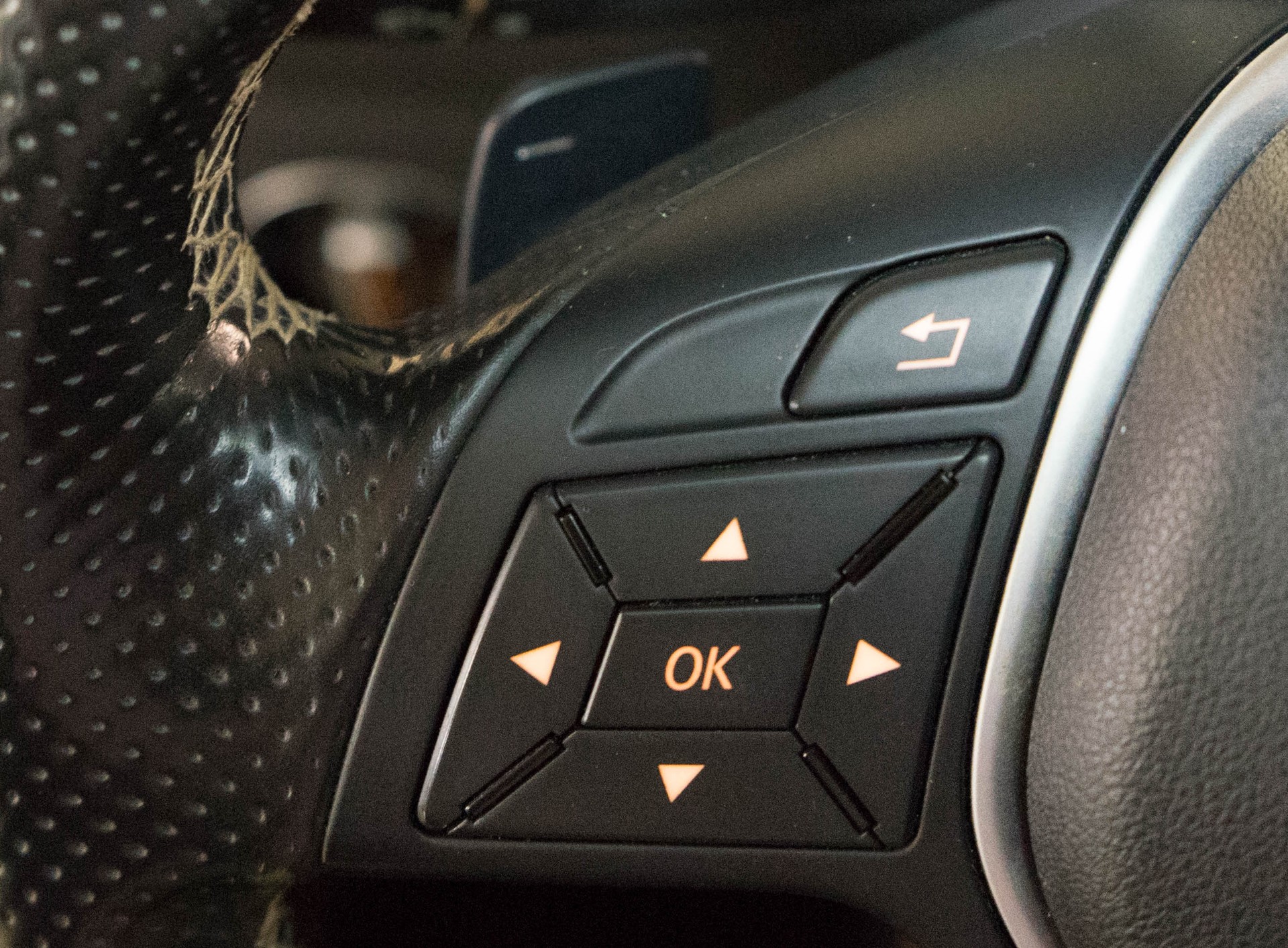 MERCEDES-BENZ GLA 250 4Matic 7G ANHÄNGEKUPPLUNG-image-25