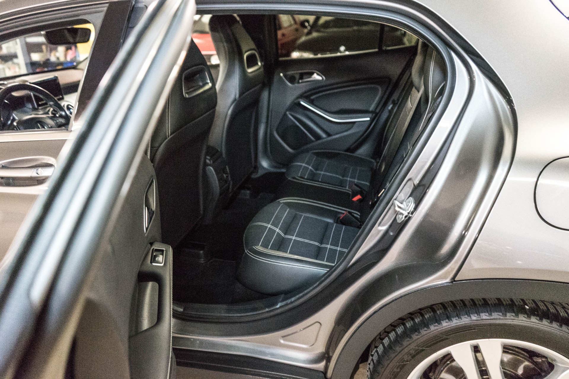 MERCEDES-BENZ GLA 250 4Matic 7G ANHÄNGEKUPPLUNG-image-14