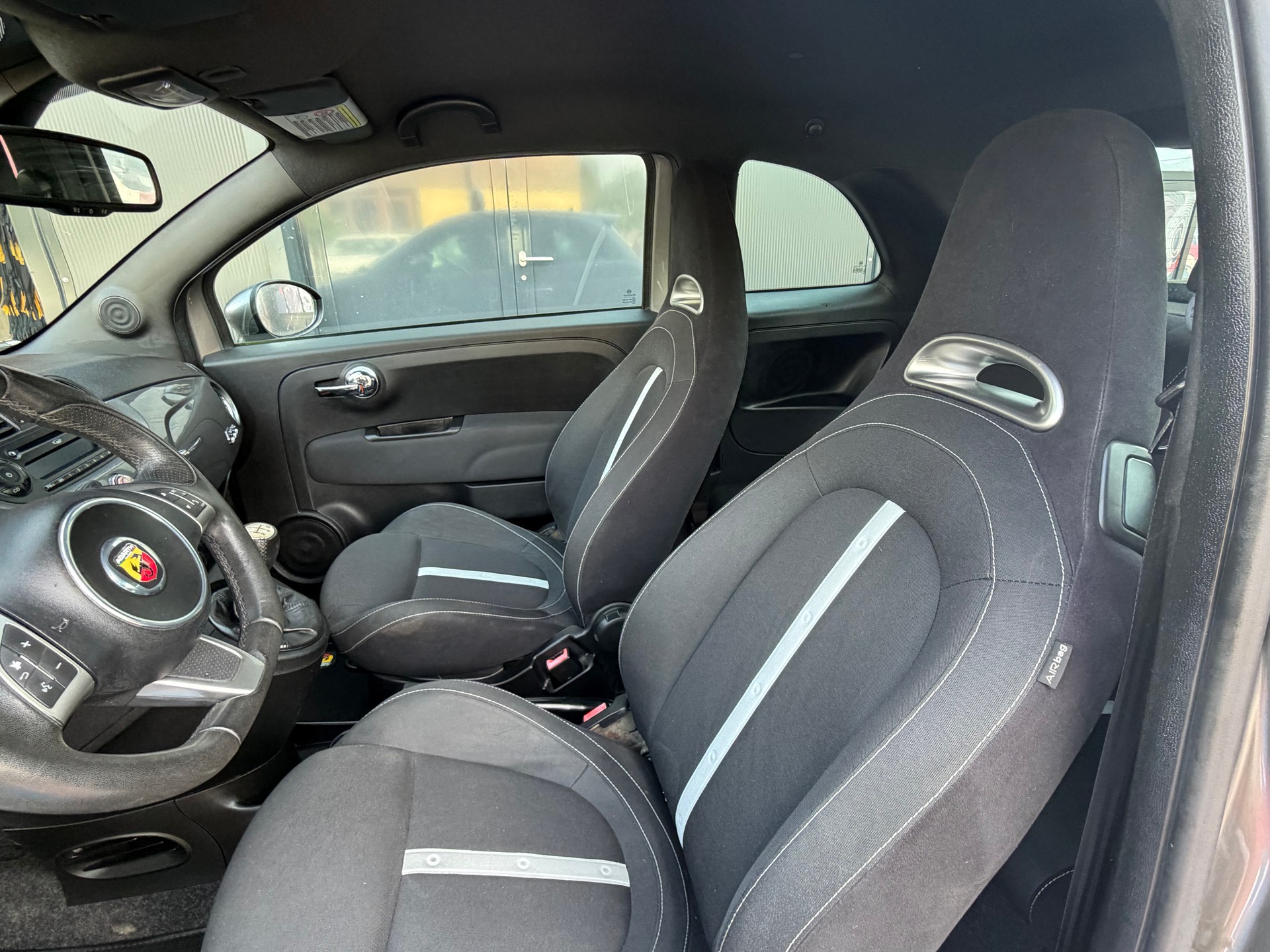 FIAT 500 1.4 16V Turbo Abarth-image-9