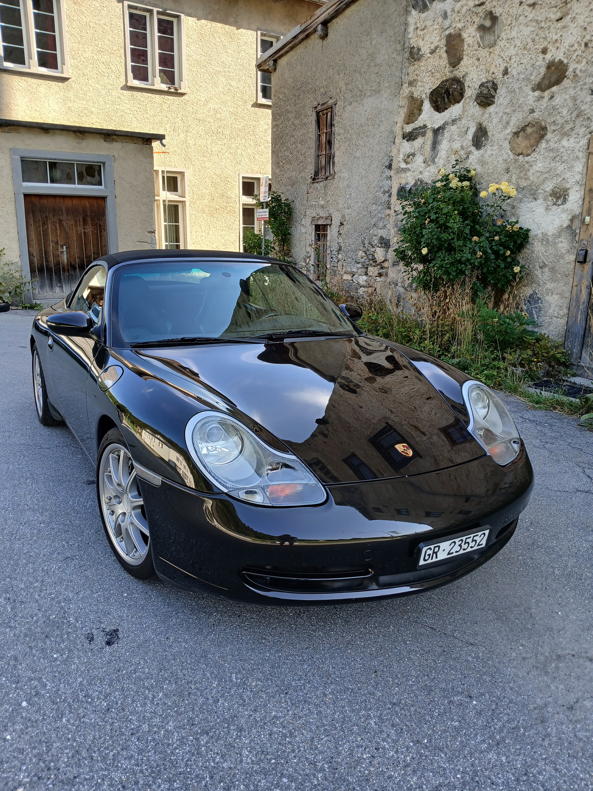 PORSCHE 3.4 Carrera 4-image-0