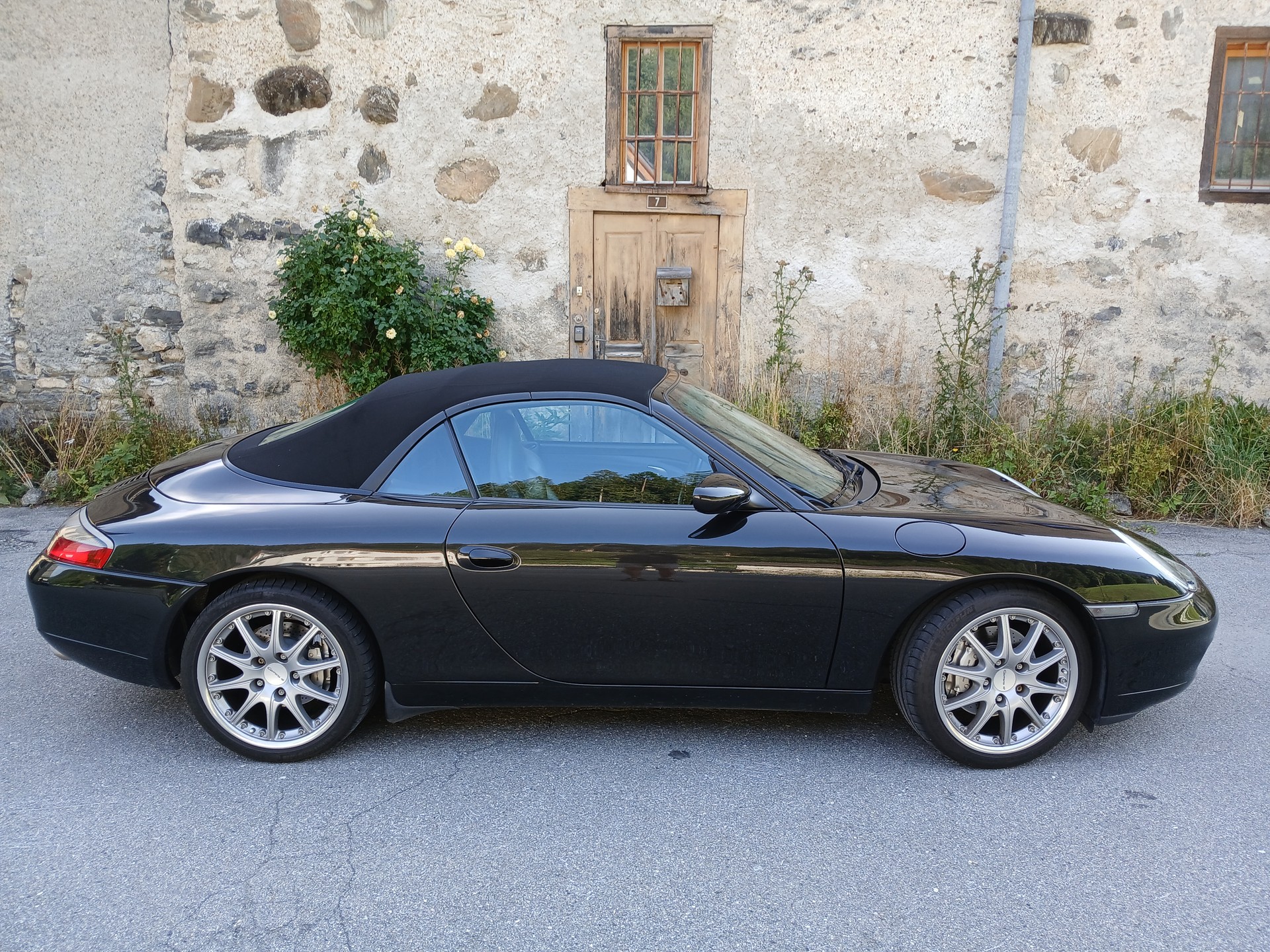 PORSCHE 3.4 Carrera 4-image-2