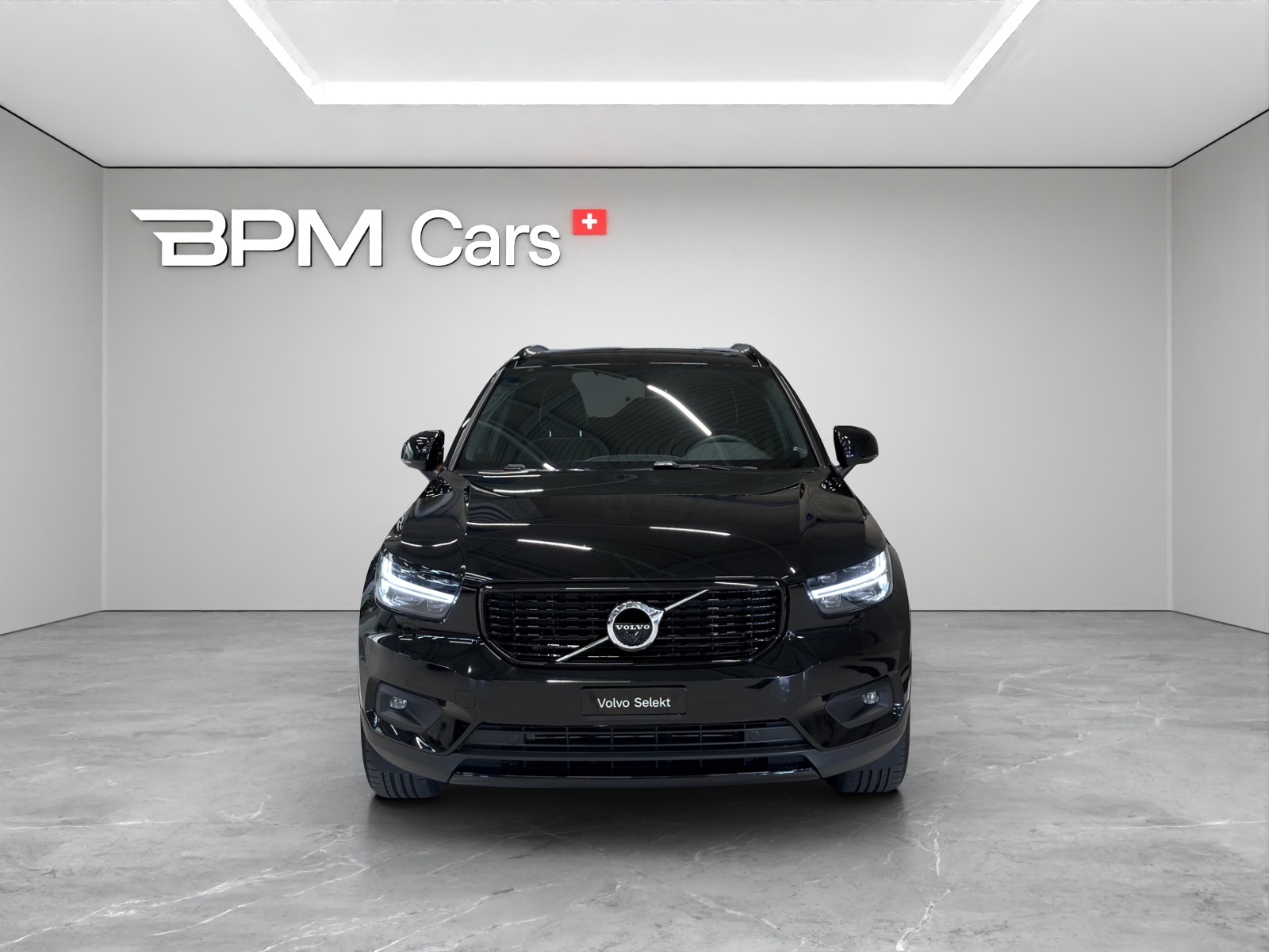 VOLVO XC40 1.5 T4 PiH R-Design-showroom-element-1