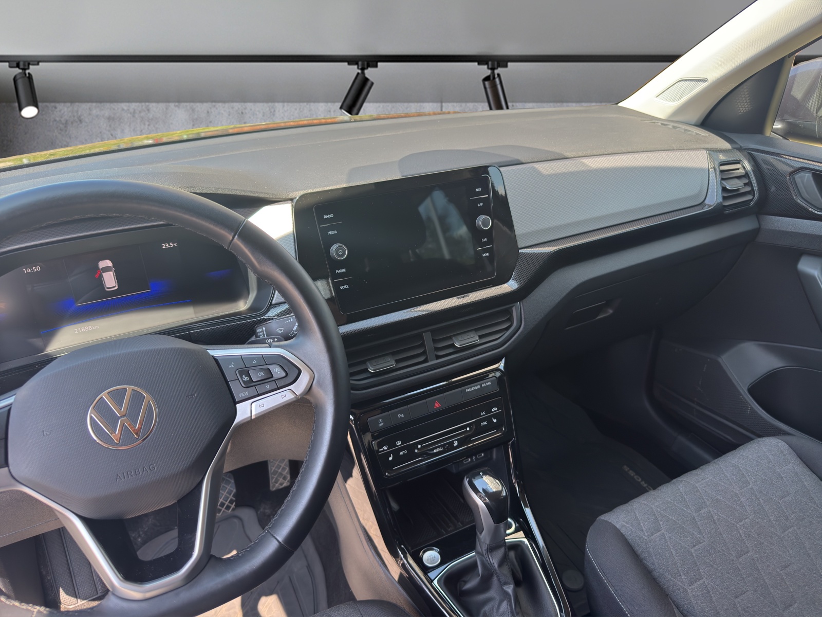 VW T-Cross 1.0 TSI EVO Life DSG-image-9