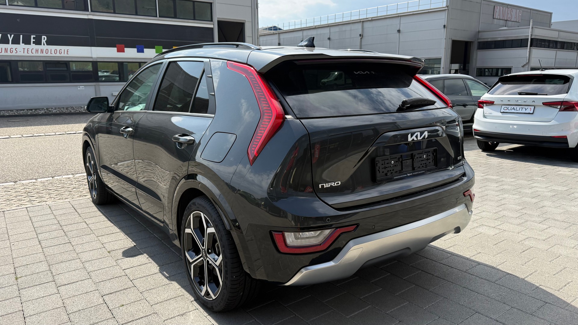 KIA Niro 1.6GDi Hybrid DCT Style-image-14