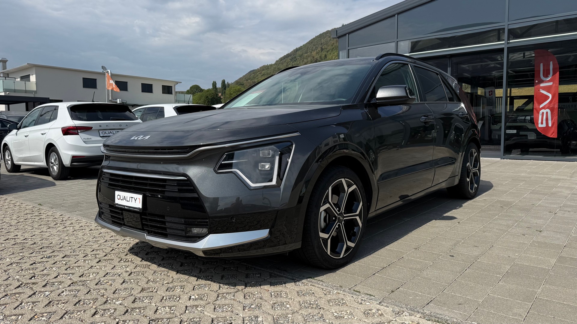 KIA Niro 1.6GDi Hybrid DCT Style-image-1