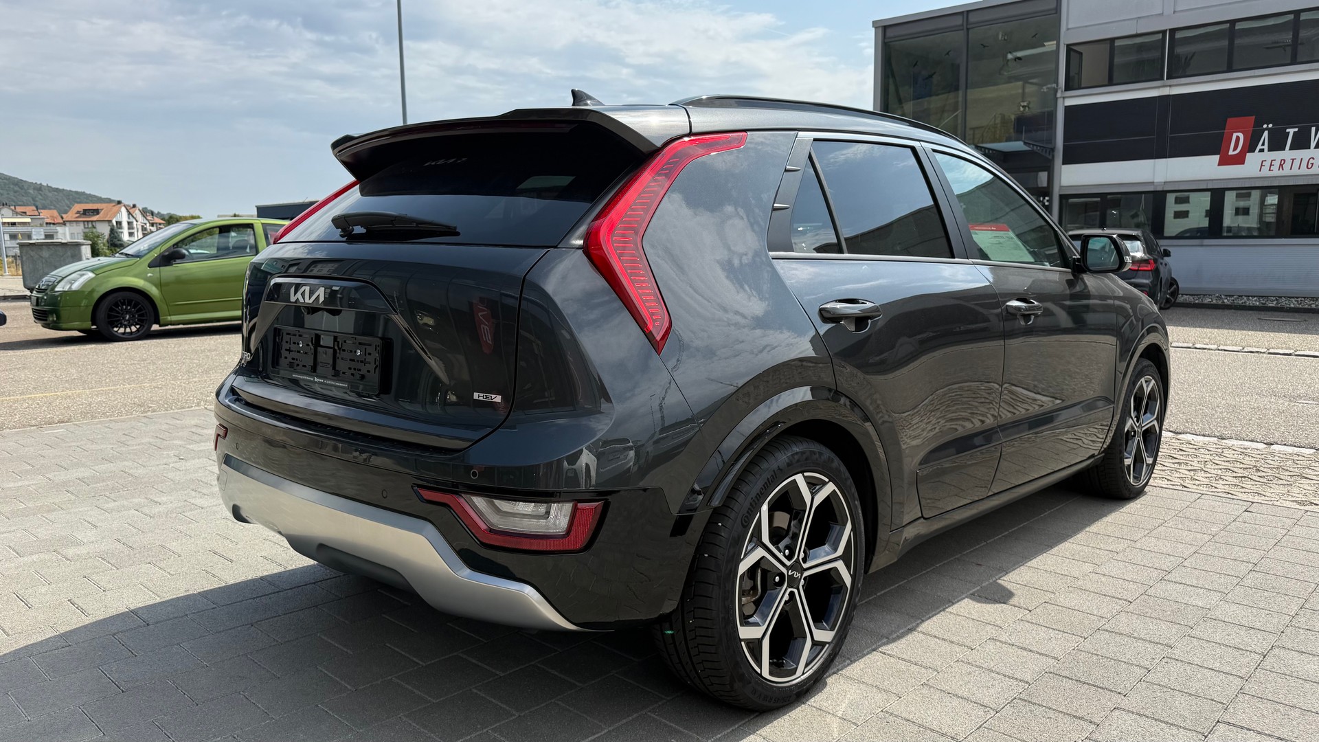 KIA Niro 1.6GDi Hybrid DCT Style-image-11