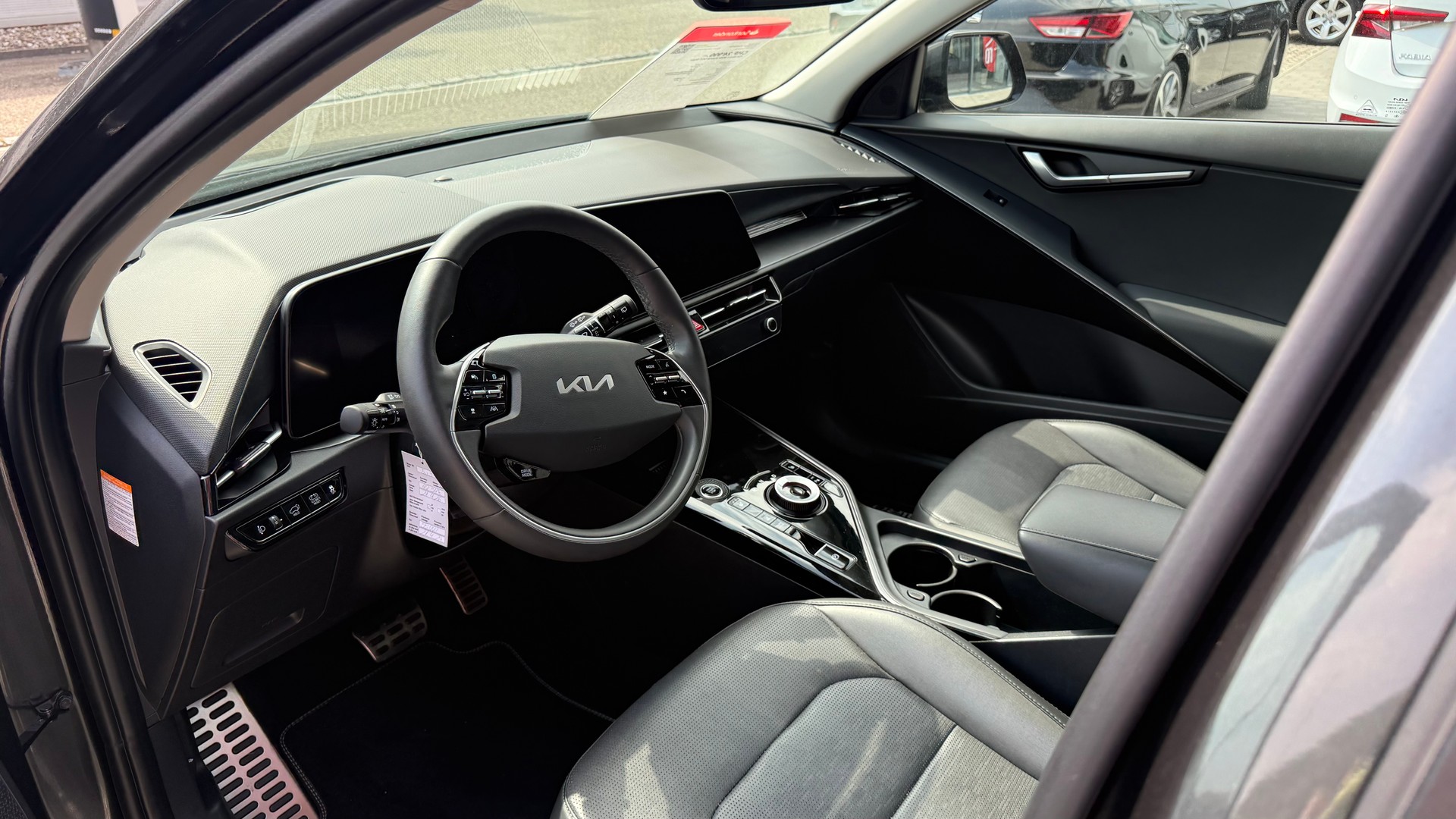 KIA Niro 1.6GDi Hybrid DCT Style-image-19