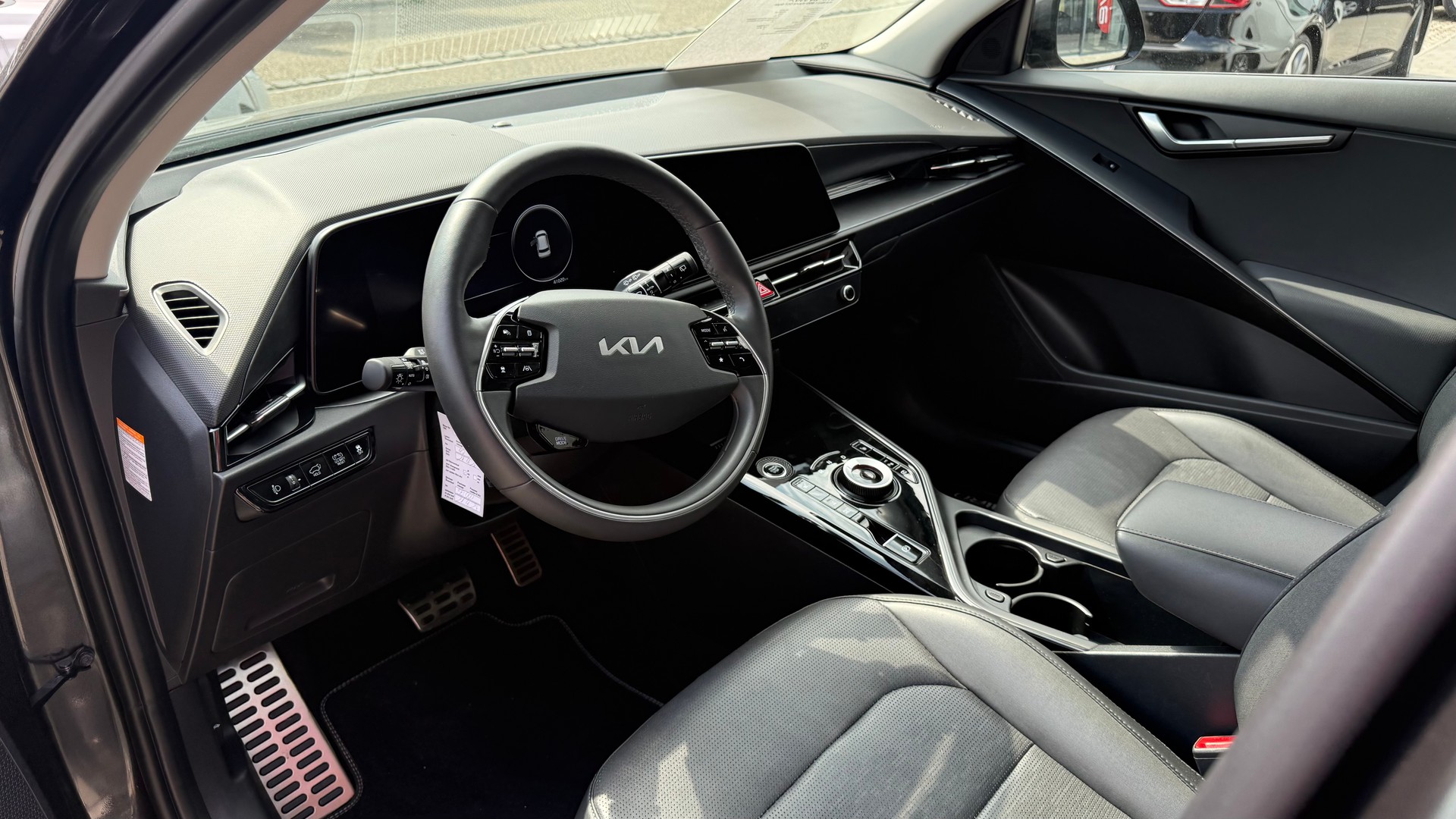 KIA Niro 1.6GDi Hybrid DCT Style-image-18