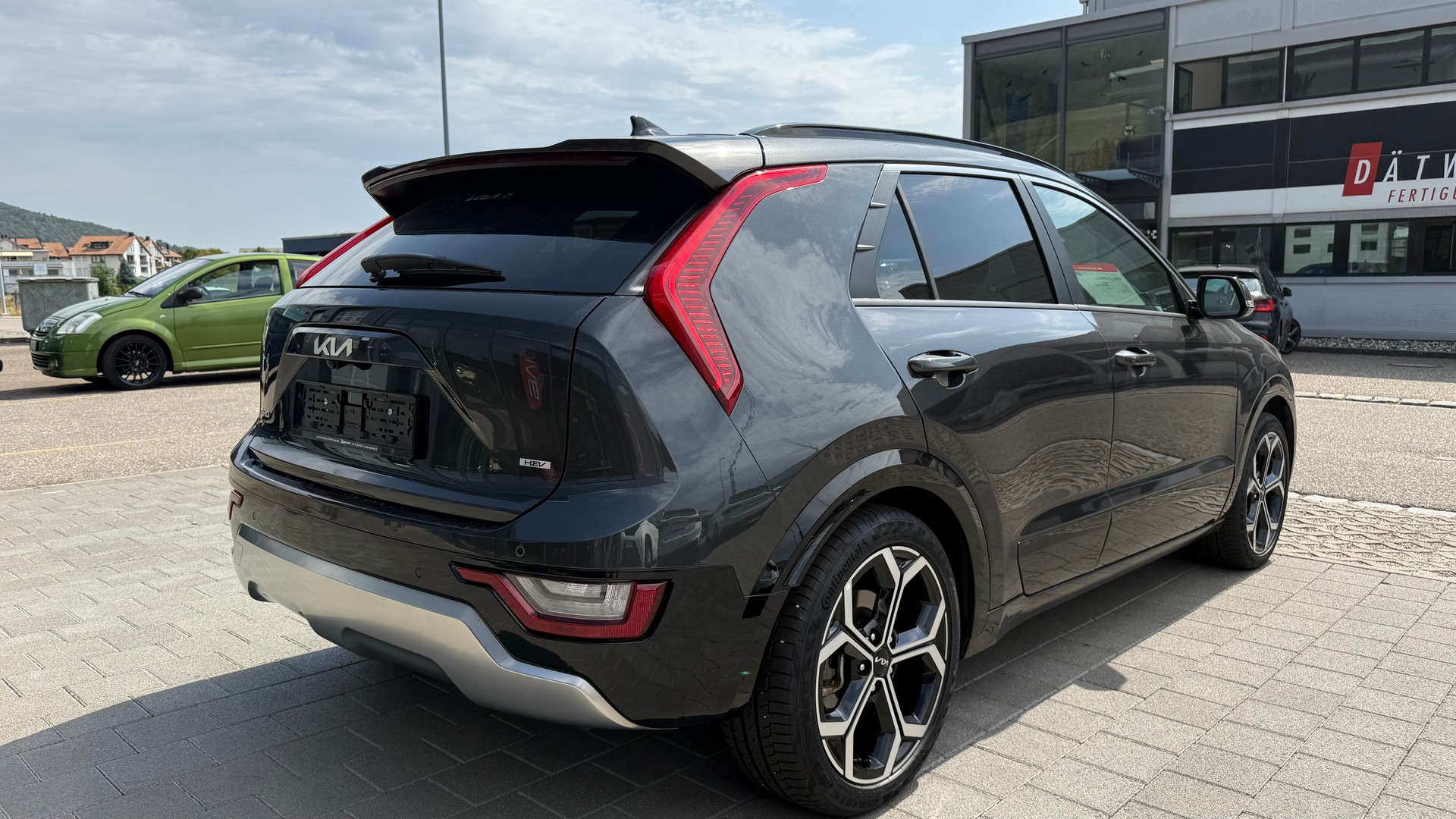KIA Niro 1.6GDi Hybrid DCT Style-image-10