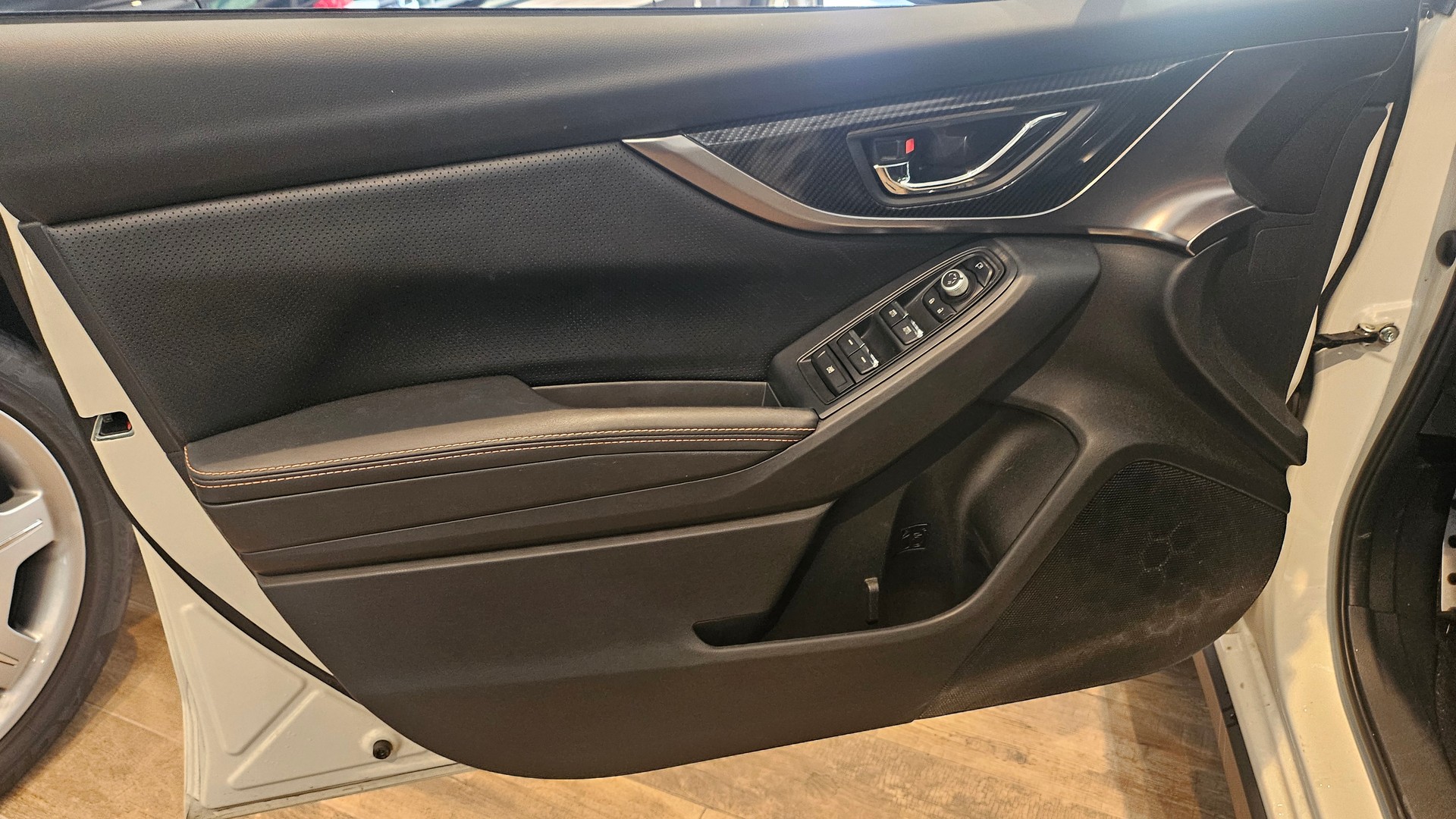 SUBARU XV 2.0 Luxury AWD Lineartronic🔥🔥🔥-image-24