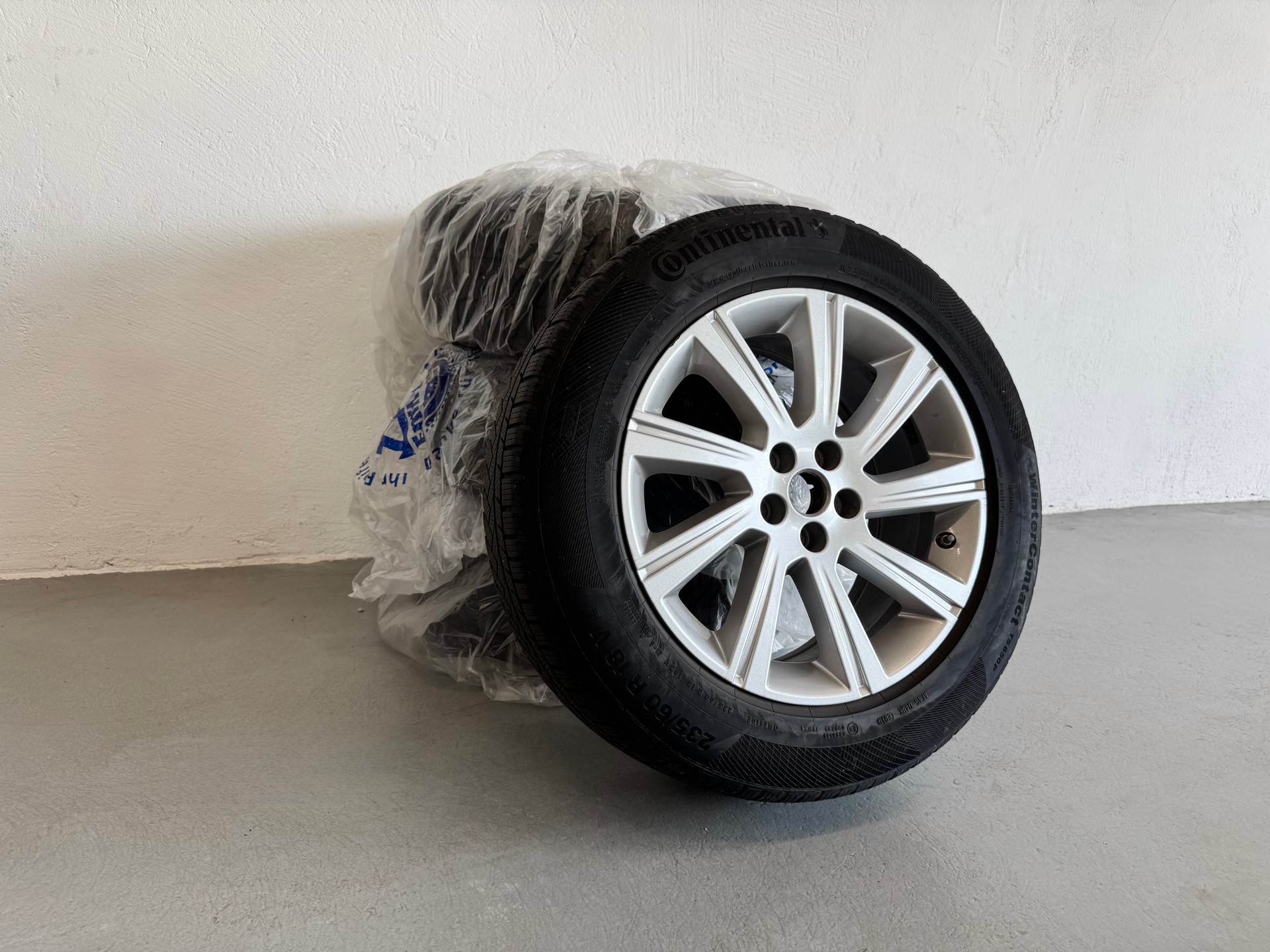 JAGUAR E-Pace P200 R-Dynamic S AWD Automatik-image-26