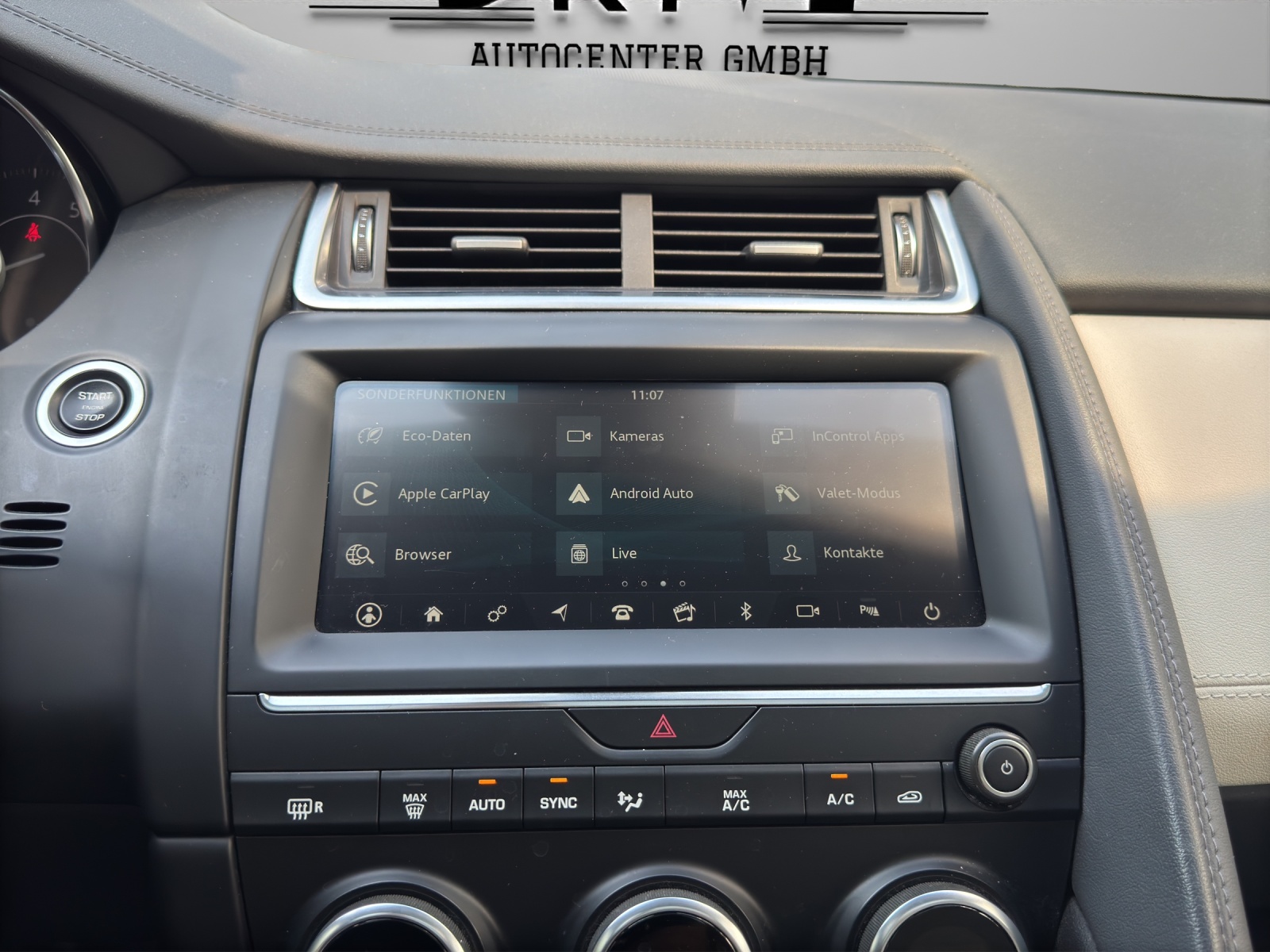 JAGUAR E-Pace P200 R-Dynamic S AWD Automatik-image-16