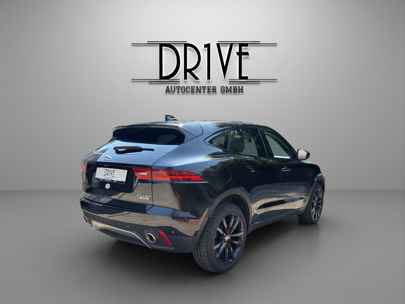JAGUAR E-Pace P200 R-Dynamic S AWD Automatik-image-4
