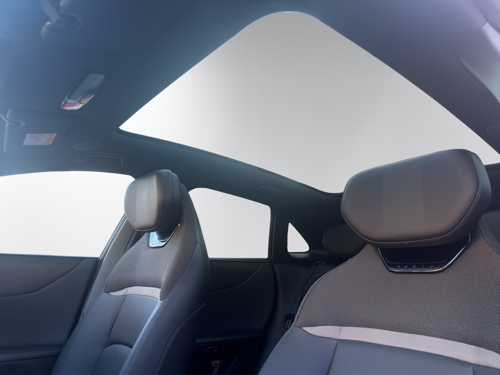 MAZDA CX-6e-image-8