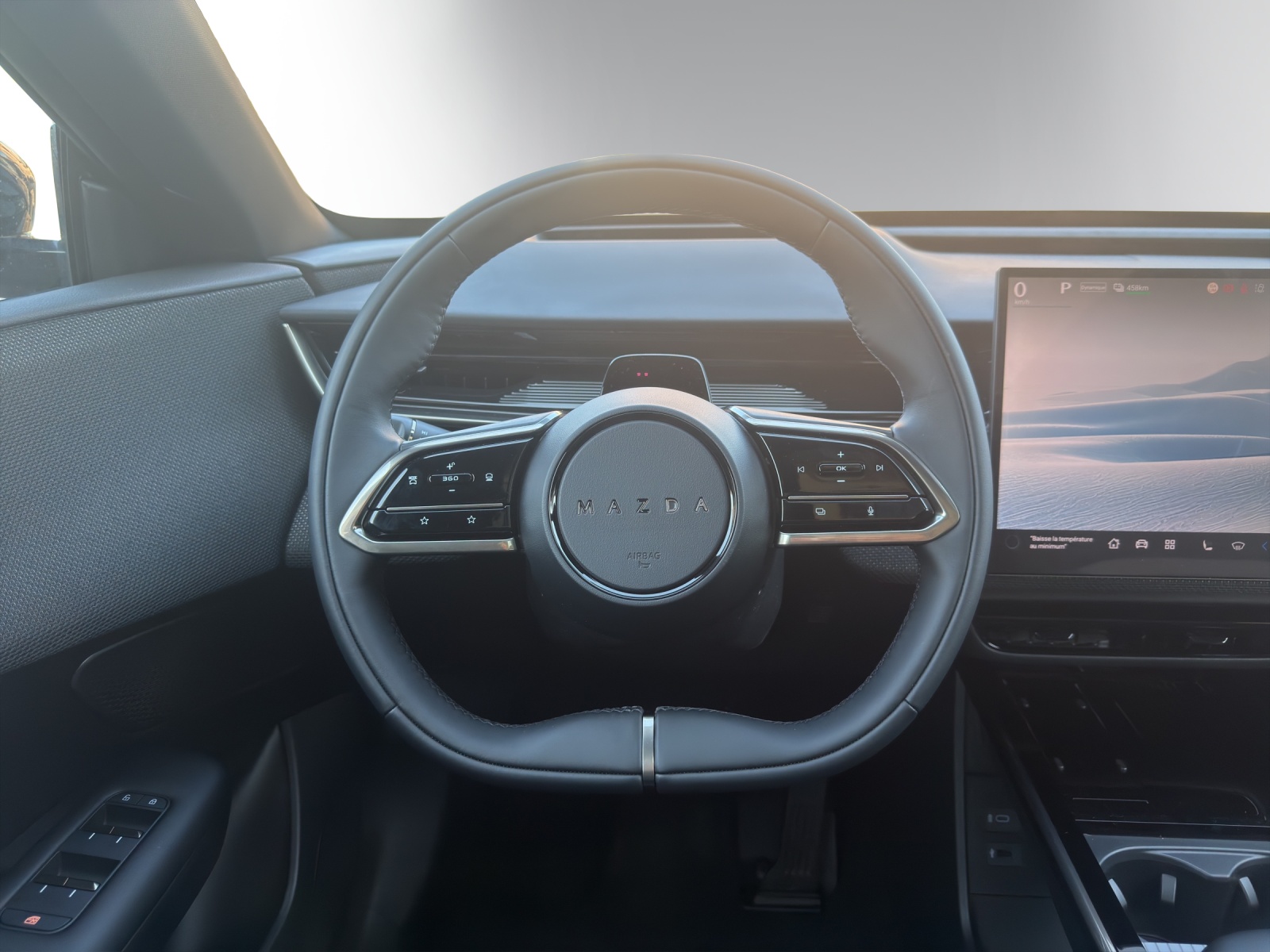 MAZDA CX-6e-image-11