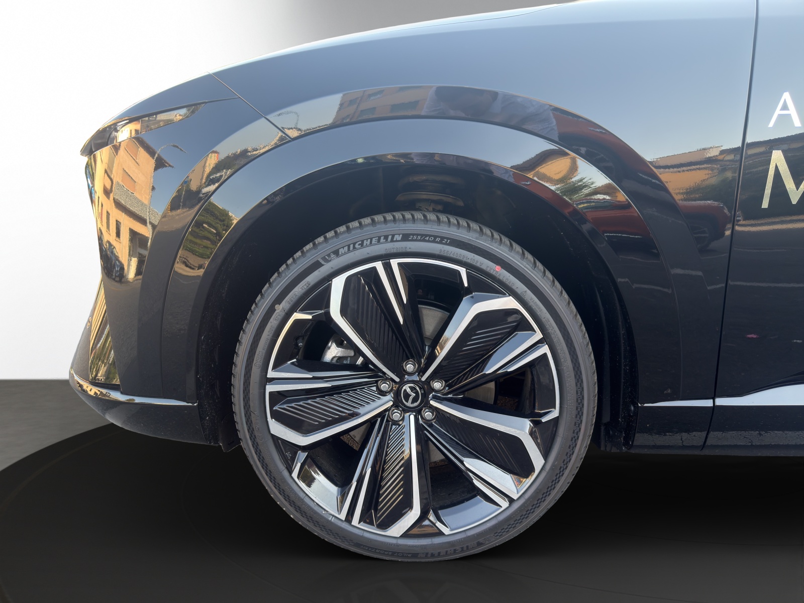 MAZDA CX-6e-image-5