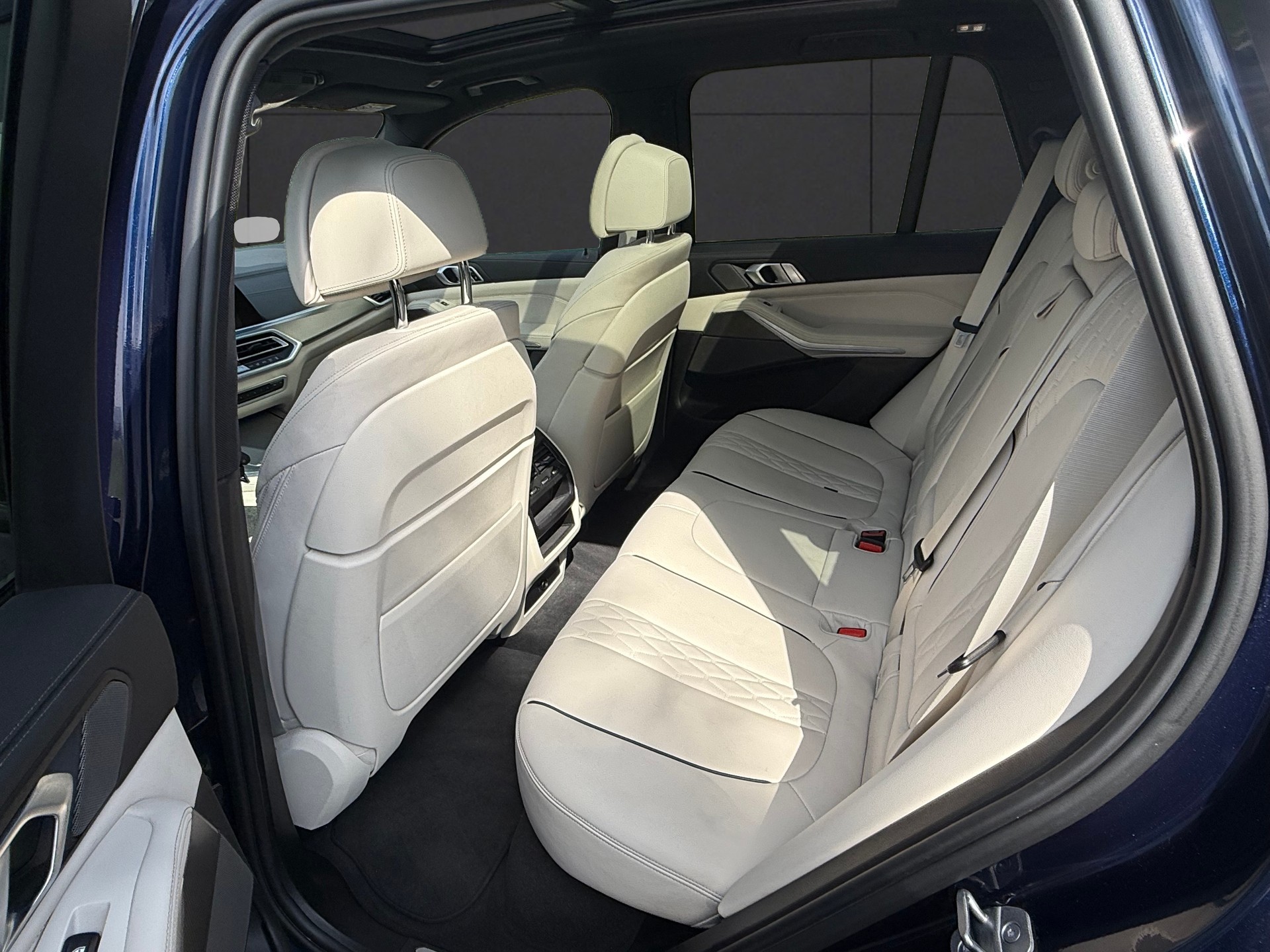 BMW X5 xDrive 48V 40d M Sport Steptronic-image-12