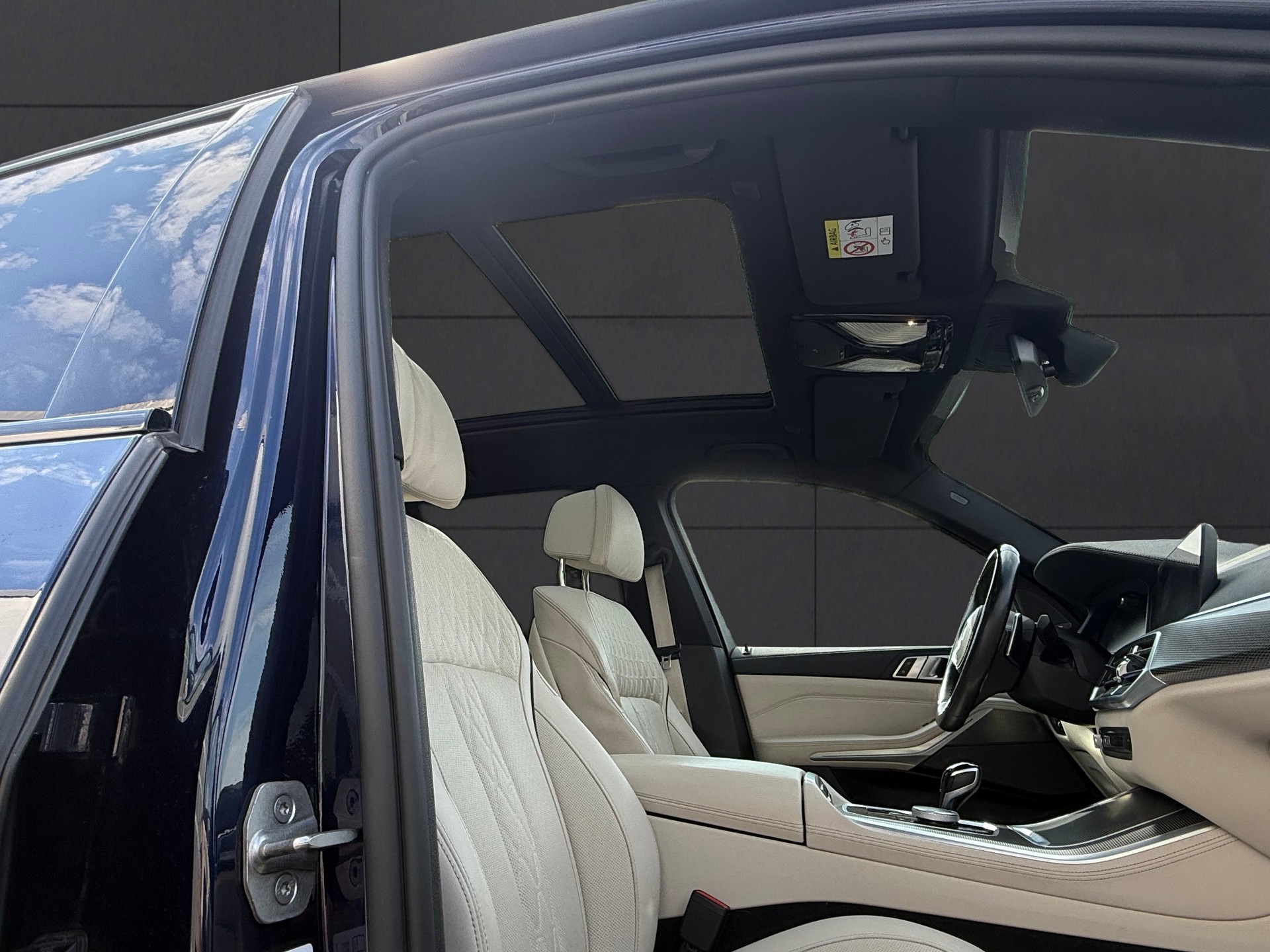 BMW X5 xDrive 48V 40d M Sport Steptronic-image-14