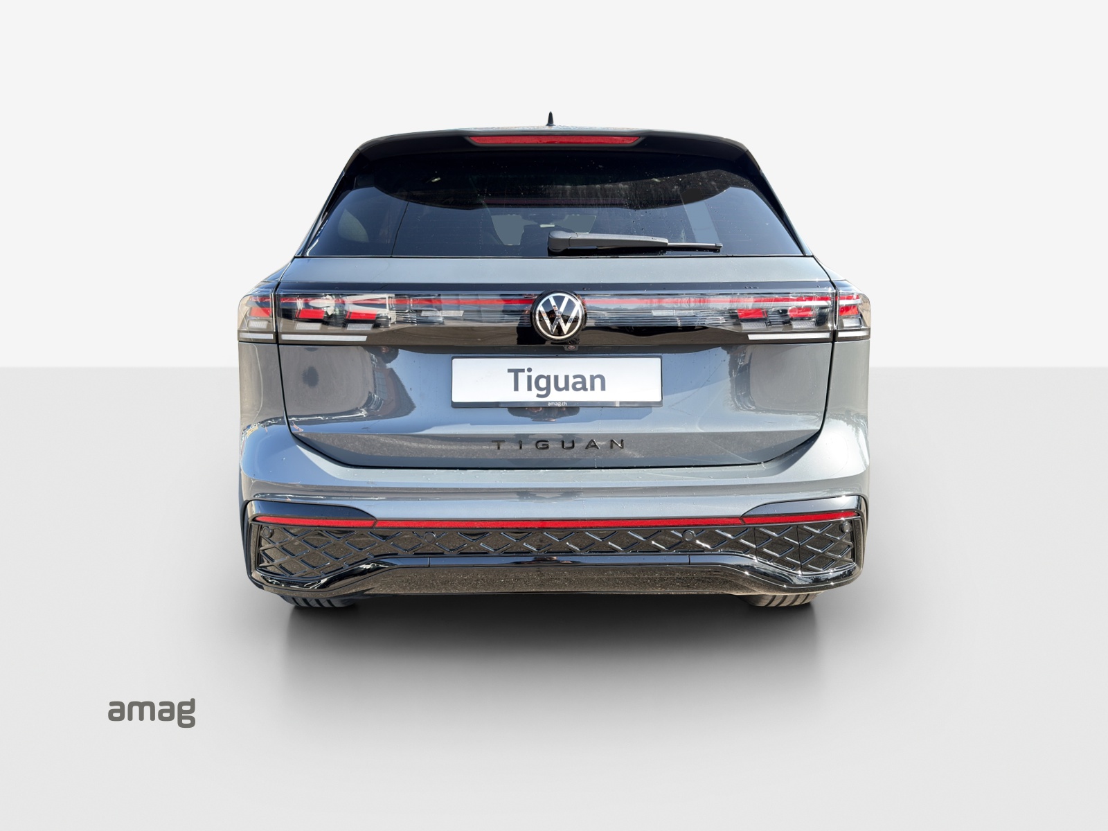 VW Tiguan 2.0 TSI DSG R-Line 4Motion-showroom-element-3